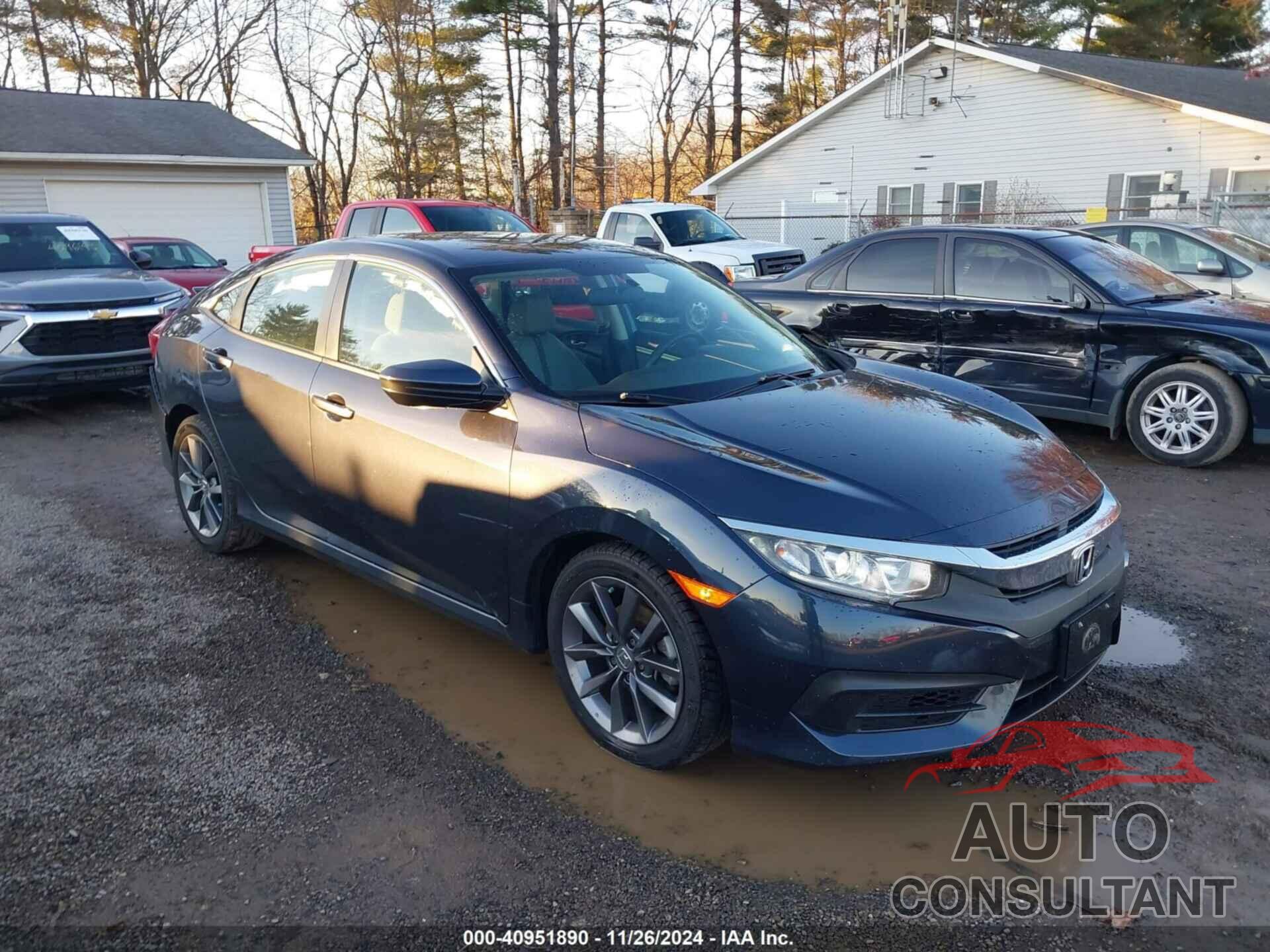 HONDA CIVIC 2018 - 2HGFC2F50JH559613