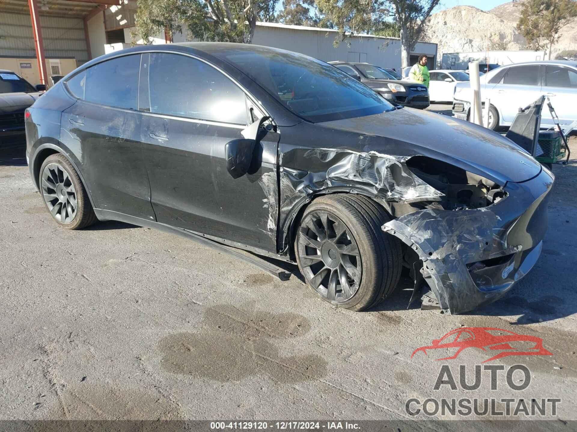 TESLA MODEL Y 2021 - 5YJYGDEE2MF097316