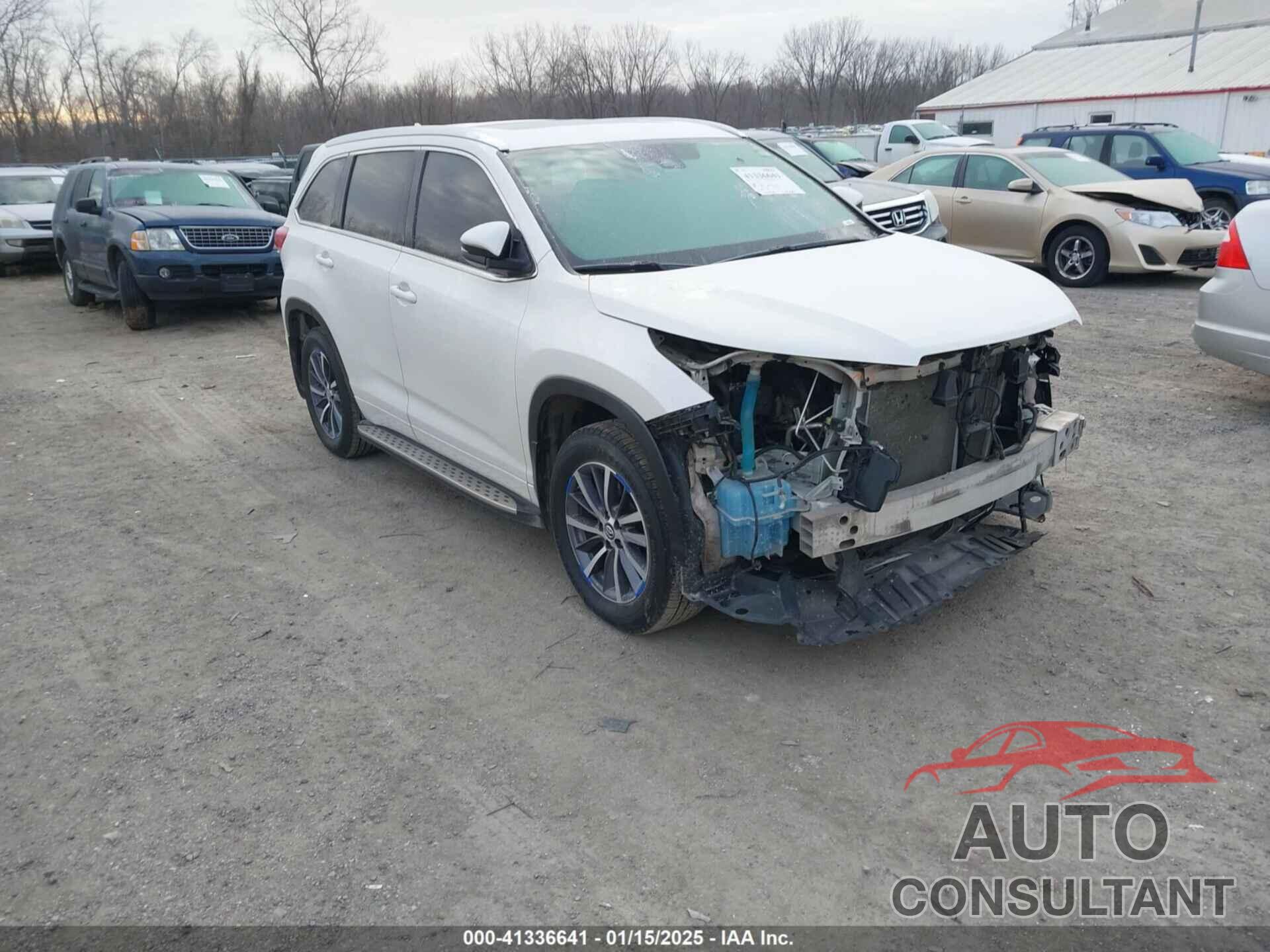 TOYOTA HIGHLANDER 2018 - 5TDKZRFH3JS541509