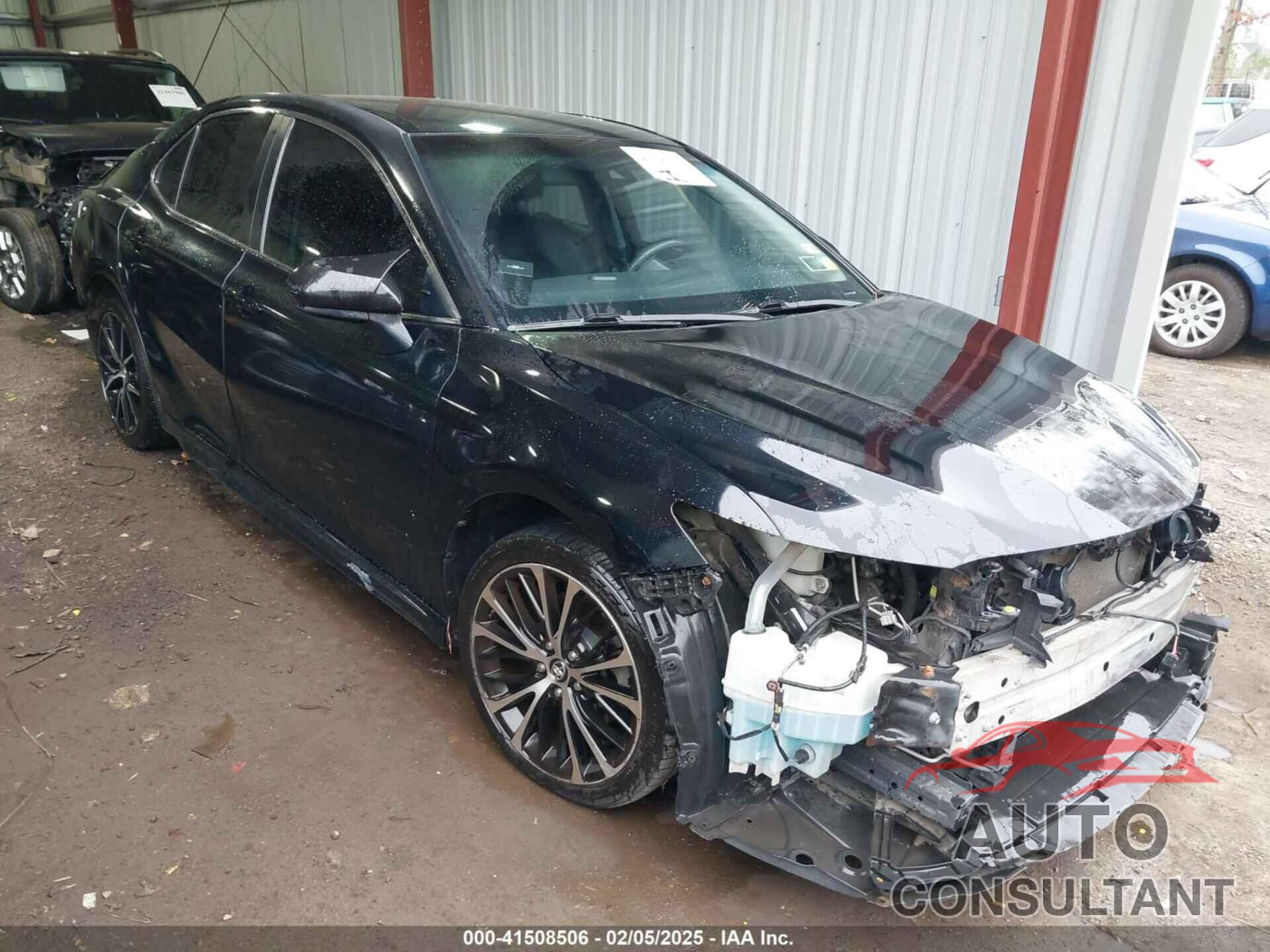 TOYOTA CAMRY 2018 - JTNB11HK2J3039346