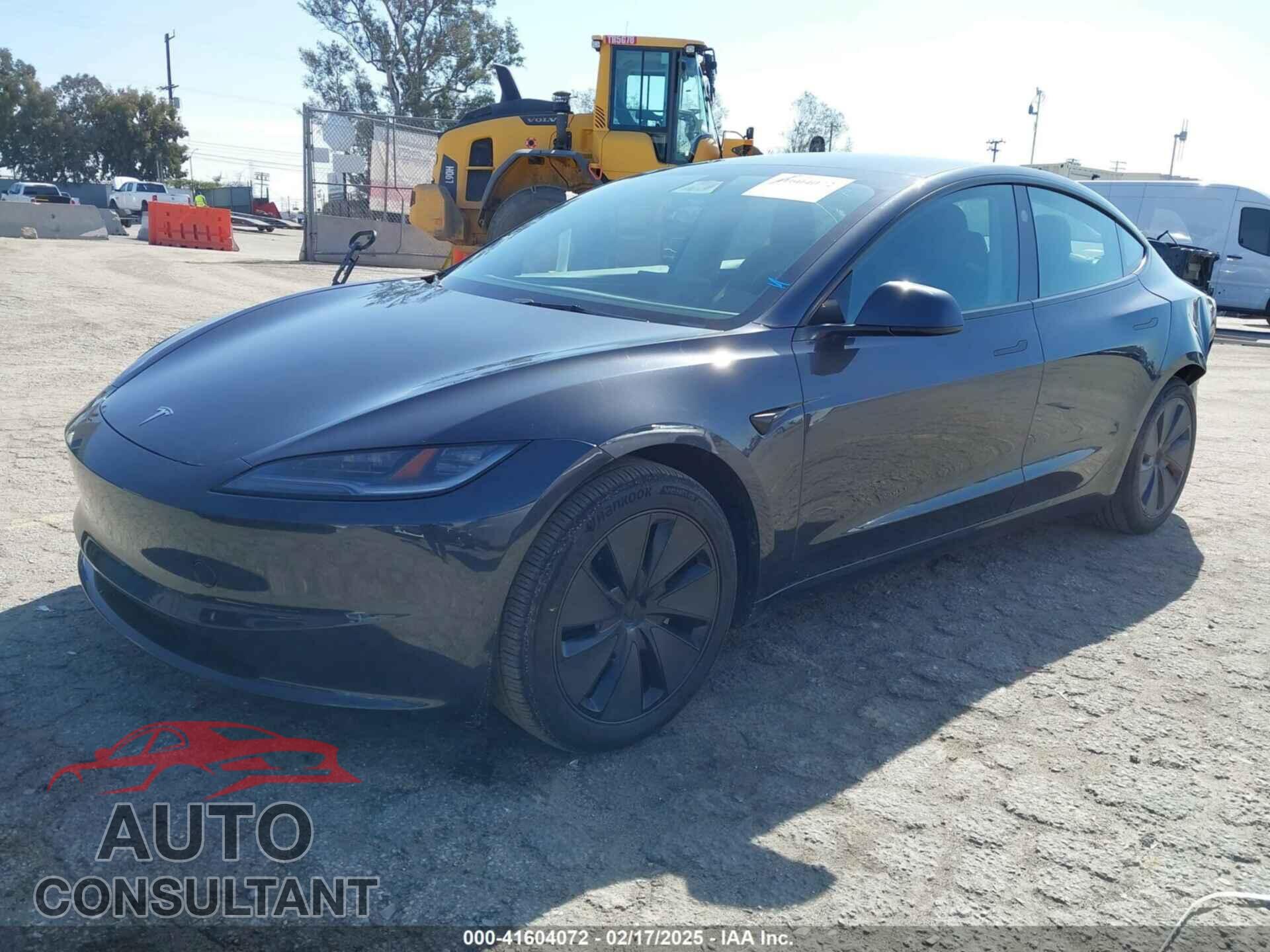 TESLA MODEL 3 2024 - 5YJ3E1EB5RF744058