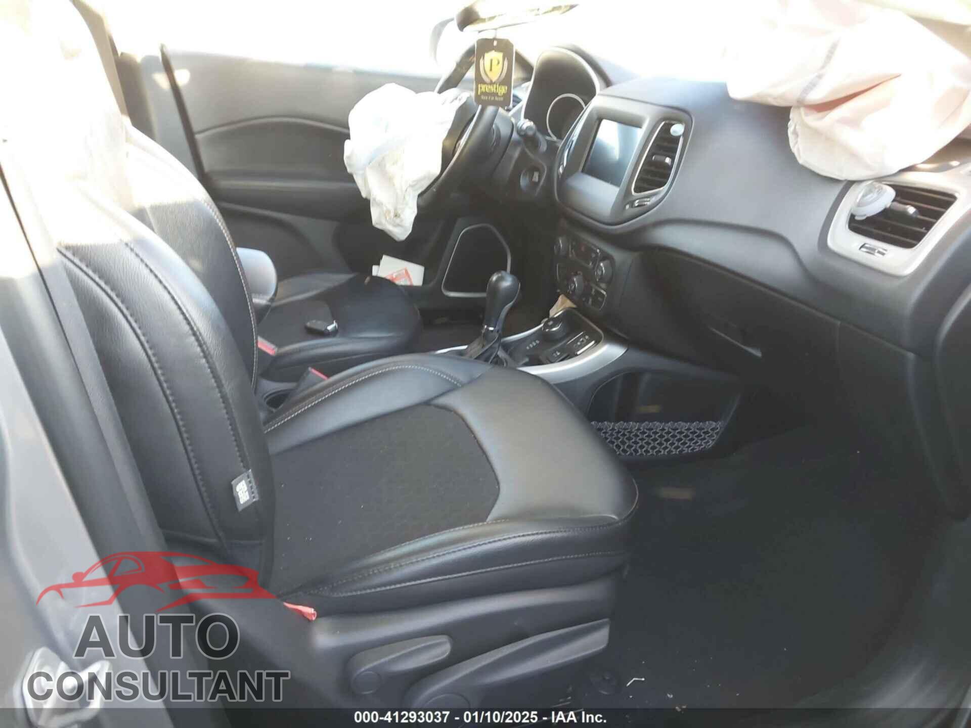 JEEP COMPASS 2020 - 3C4NJDBB2LT228971