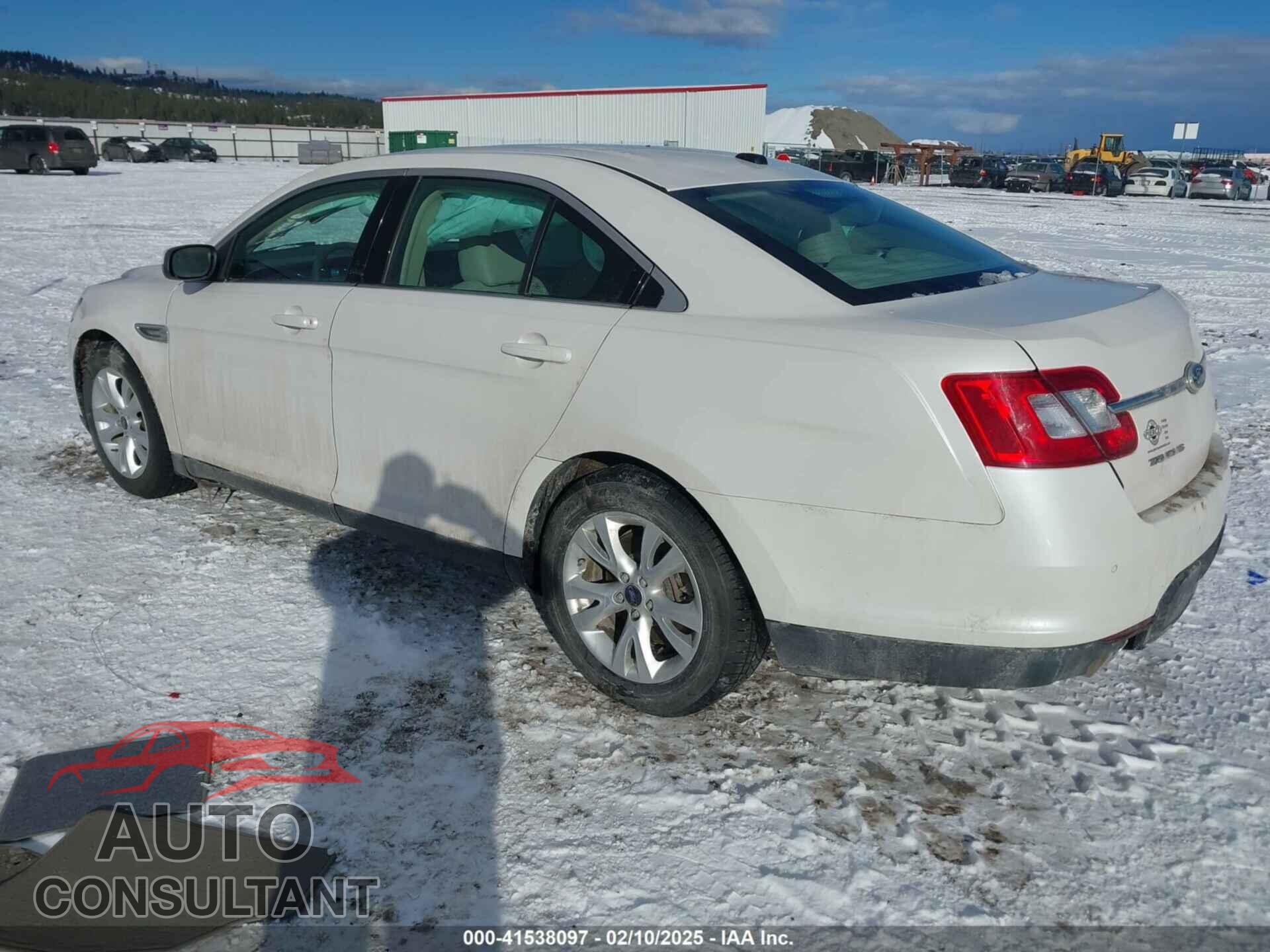 FORD TAURUS 2011 - 1FAHP2EW2BG143071