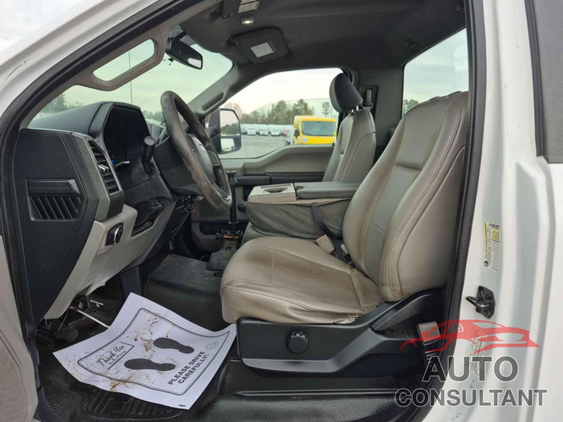 FORD F-350 2018 - 1FTRF3A67JEC83088