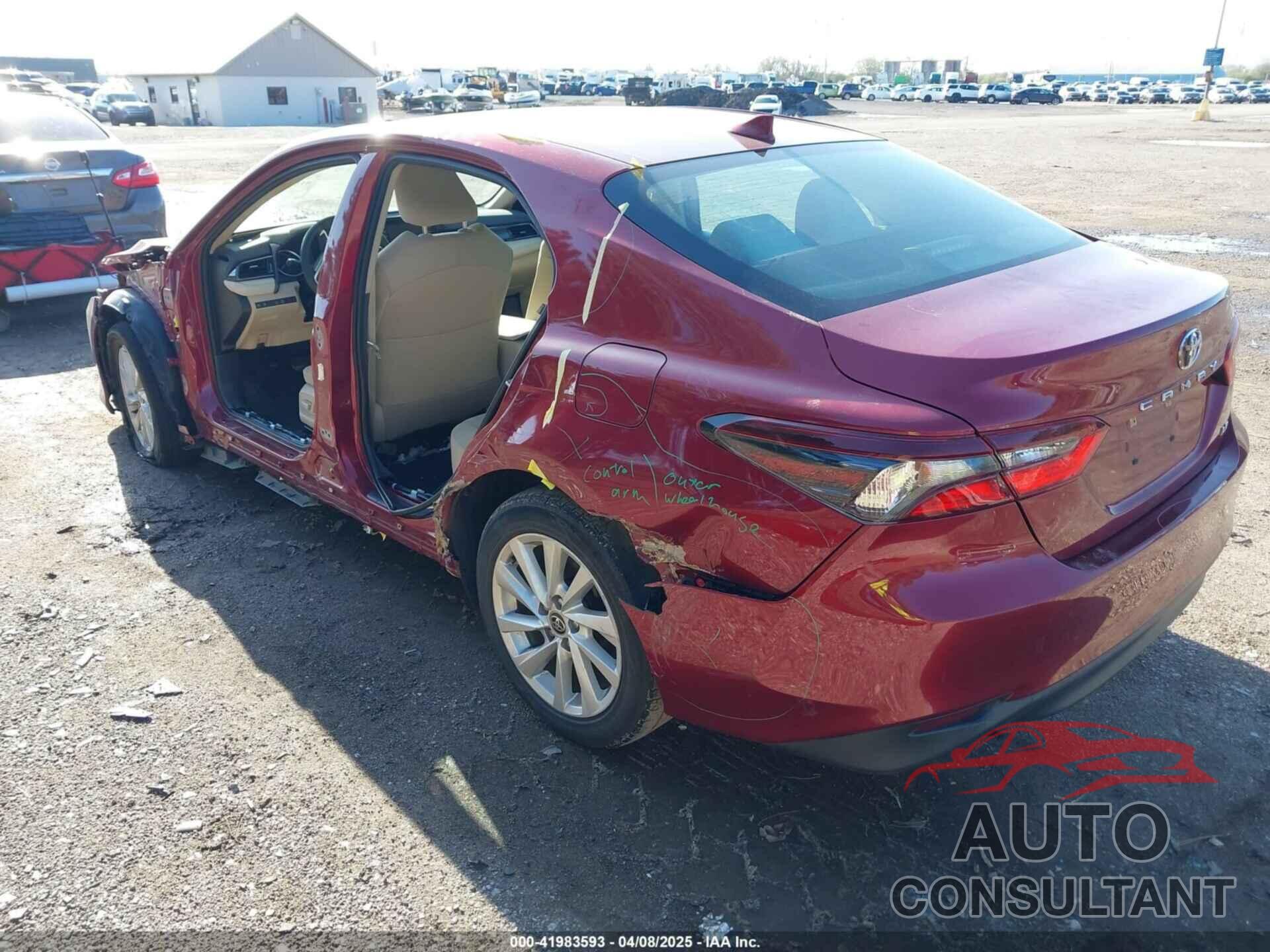 TOYOTA CAMRY 2021 - 4T1C11AK3MU443057