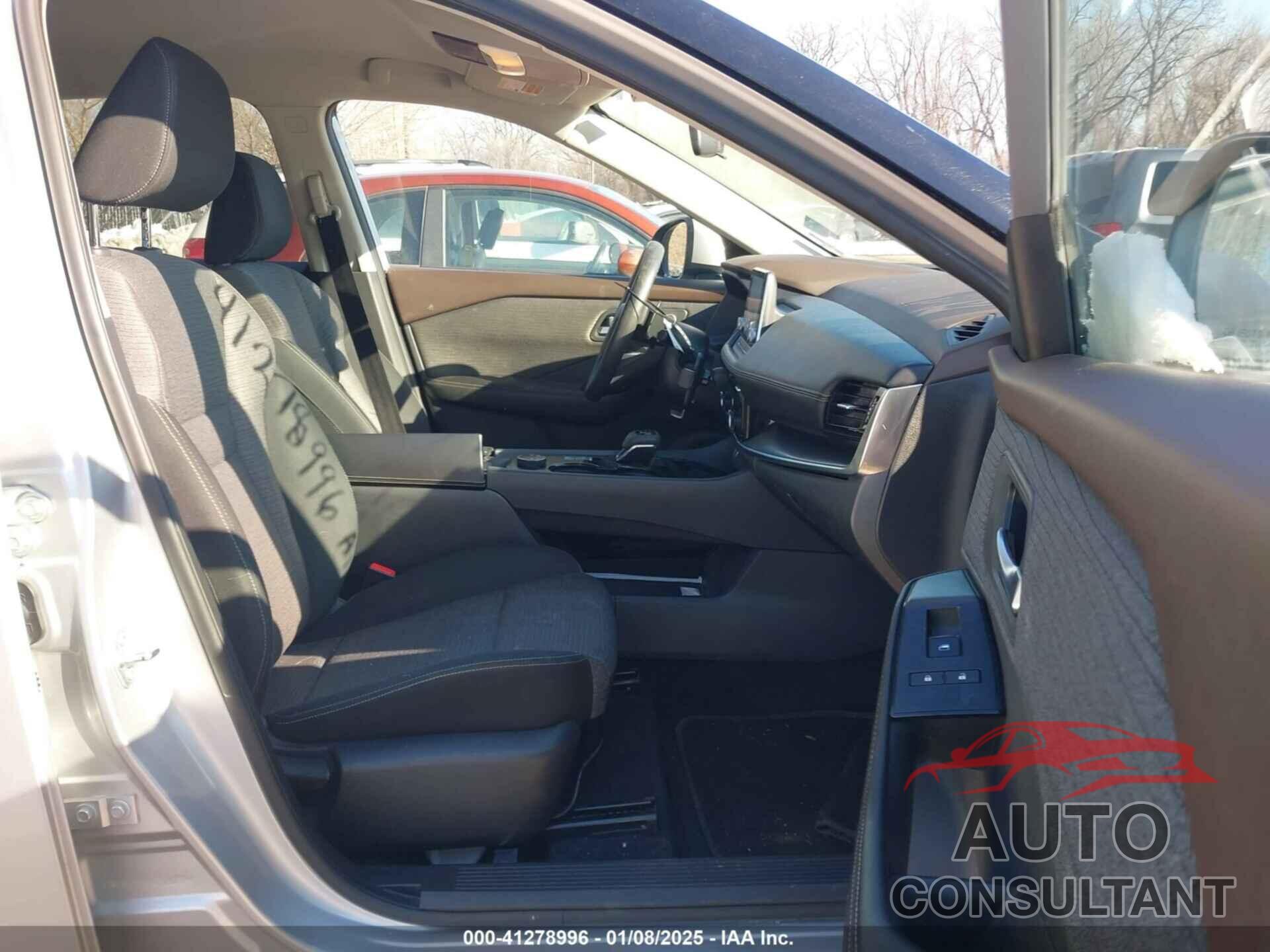 NISSAN ROGUE 2021 - 5N1AT3BB1MC704252