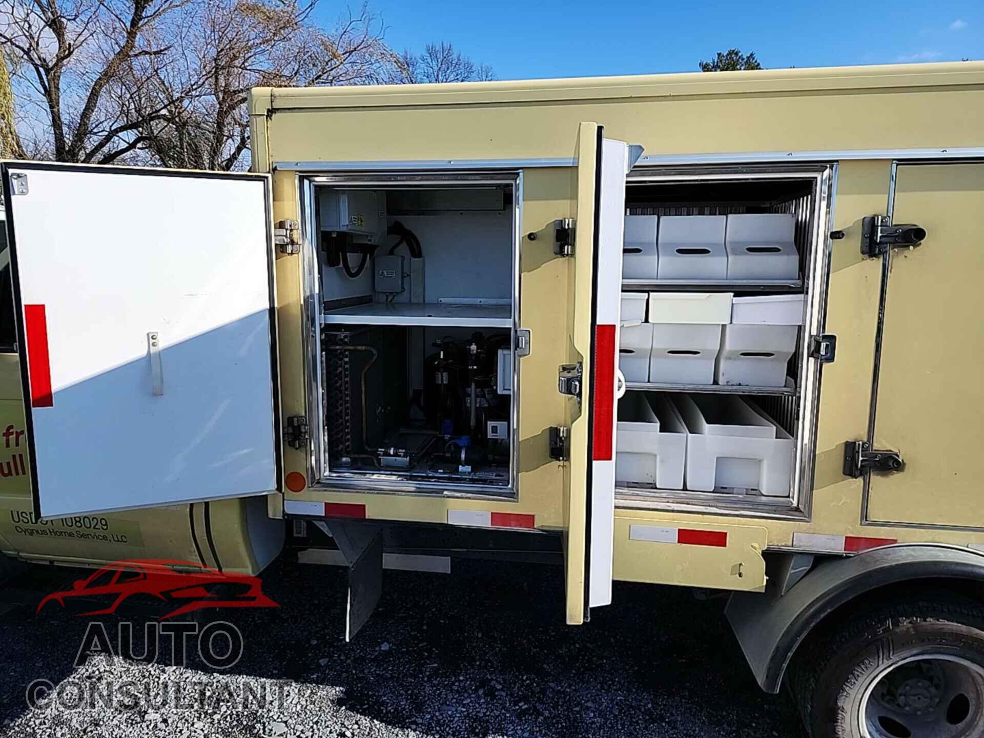 FORD ECONOLINE 2019 - 1FDXE4FS0KDC57733