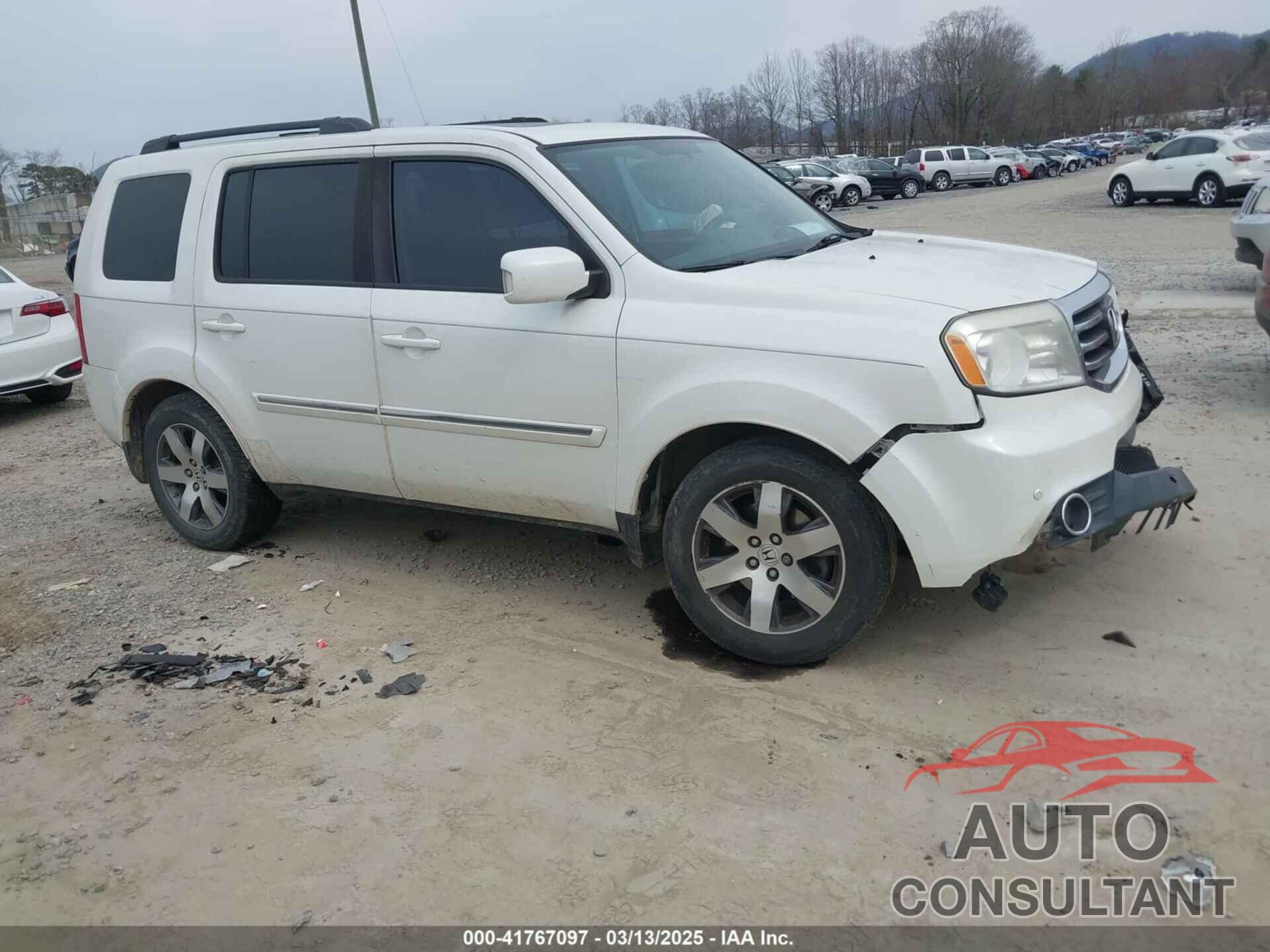 HONDA PILOT 2013 - 5FNYF3H98DB025516