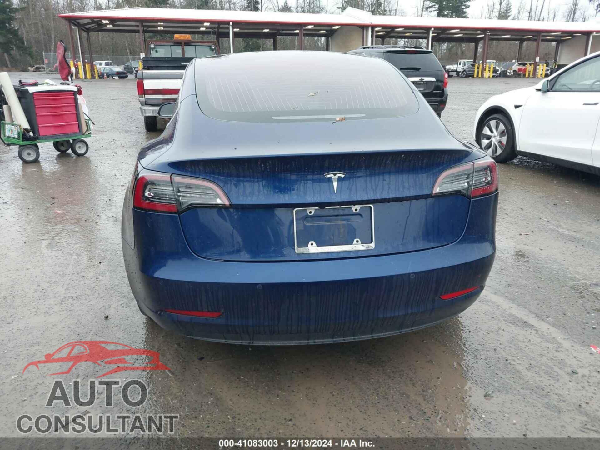 TESLA MODEL 3 2018 - 5YJ3E1EA4JF038565