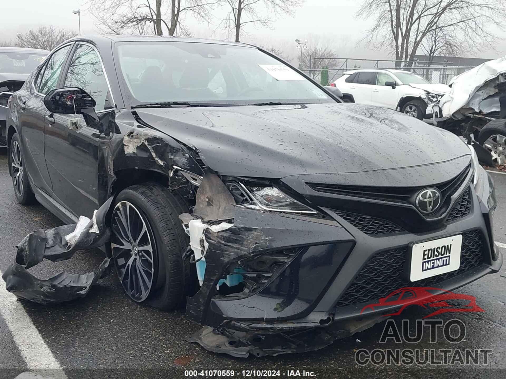 TOYOTA CAMRY 2019 - 4T1B11HK0KU845875