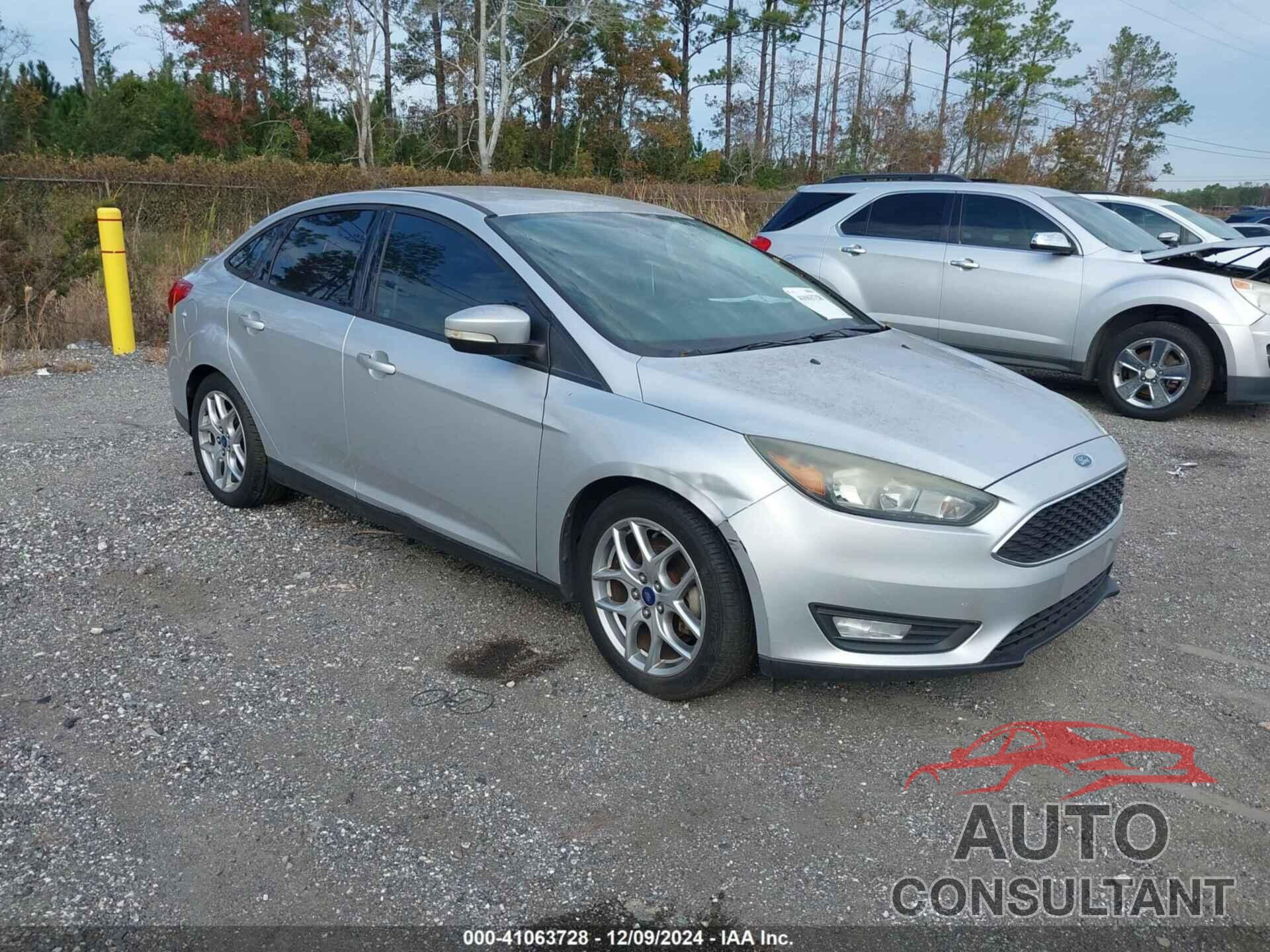 FORD FOCUS 2015 - 1FADP3F26FL227956