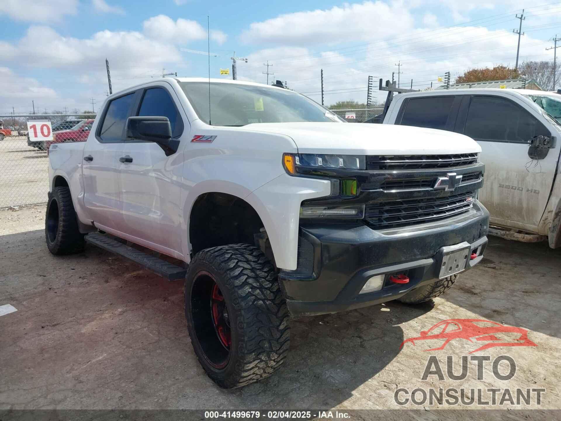 CHEVROLET SILVERADO 1500 2019 - 1GCPYFED0KZ335750