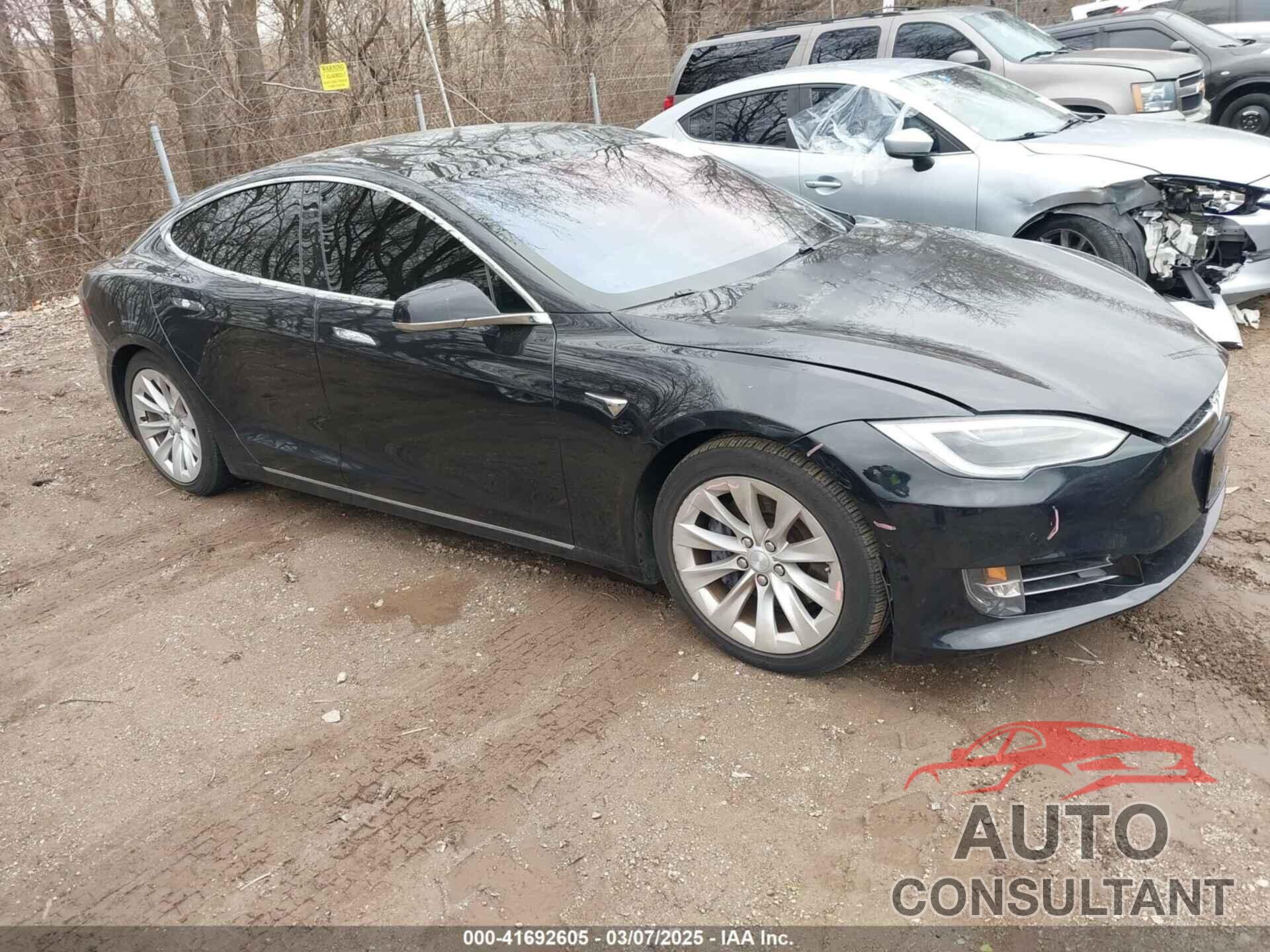 TESLA MODEL S 2017 - 5YJSA1E25HF215778