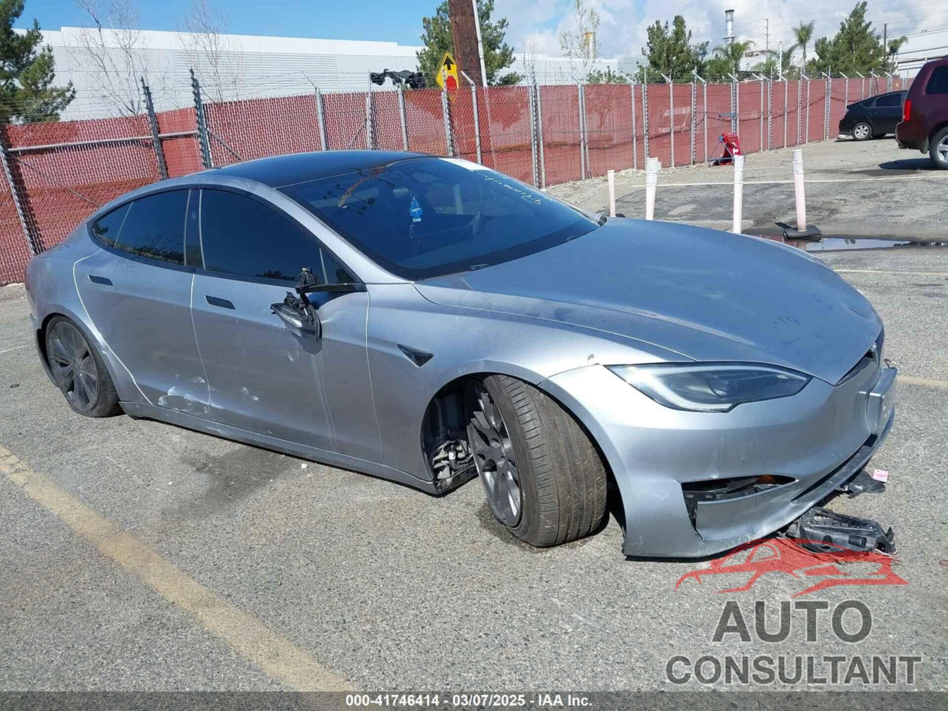 TESLA MODEL S 2024 - 5YJSA1E68RF540168