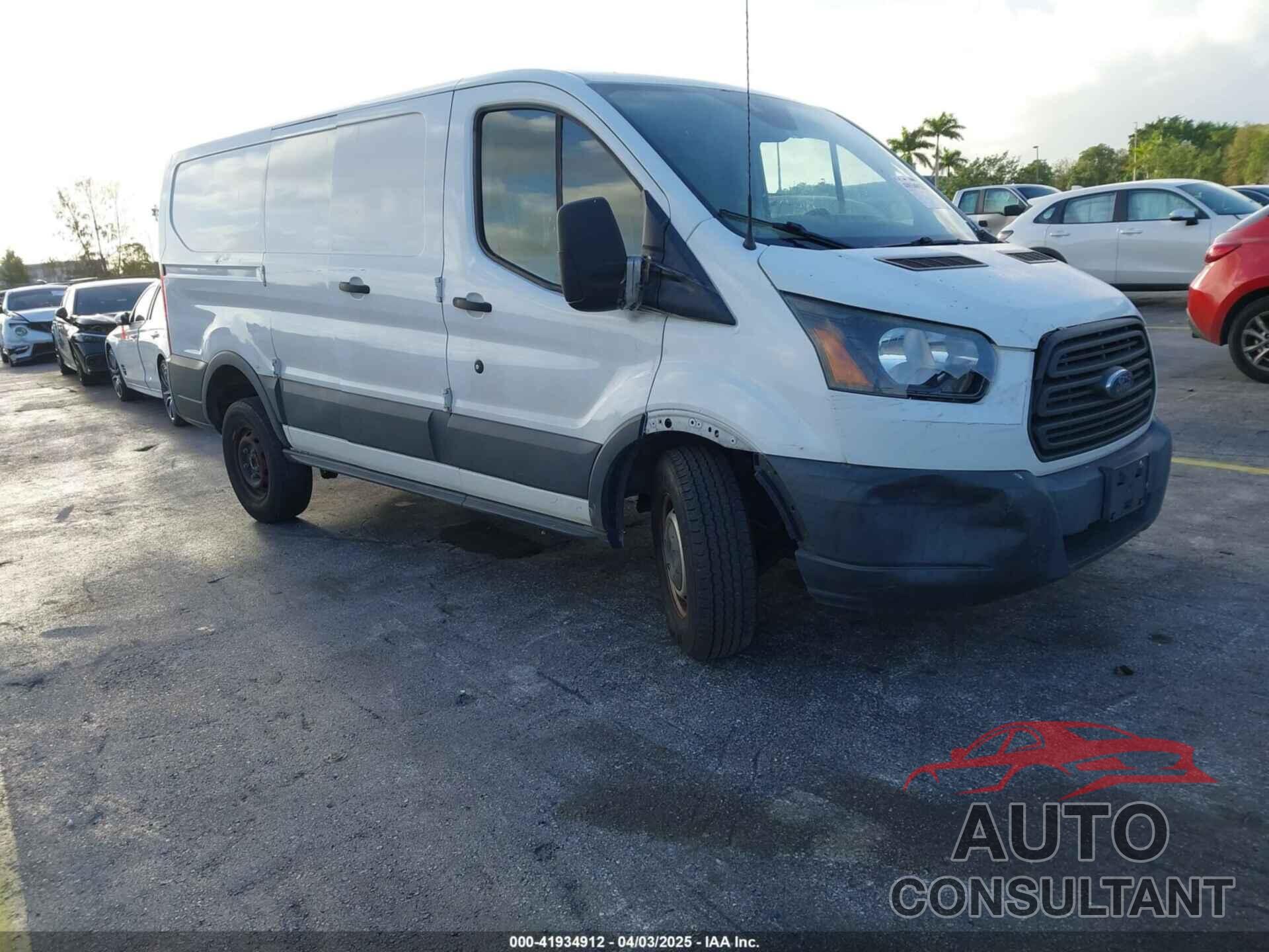 FORD TRANSIT-250 2017 - 1FTYR1ZM0HKA94157