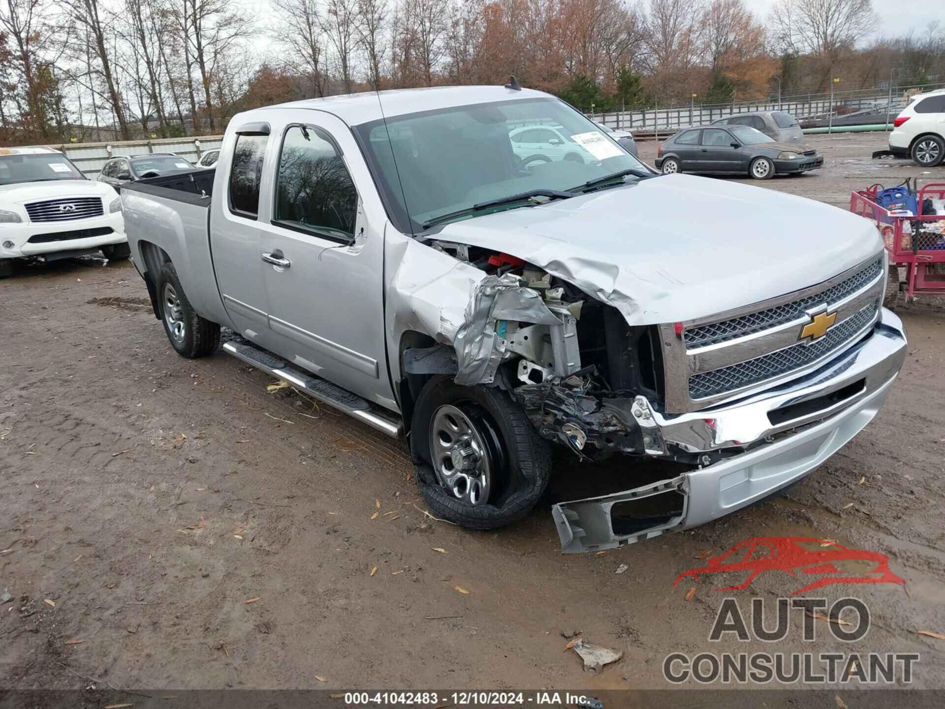 CHEVROLET SILVERADO 1500 2013 - 1GCRCREA7DZ151407