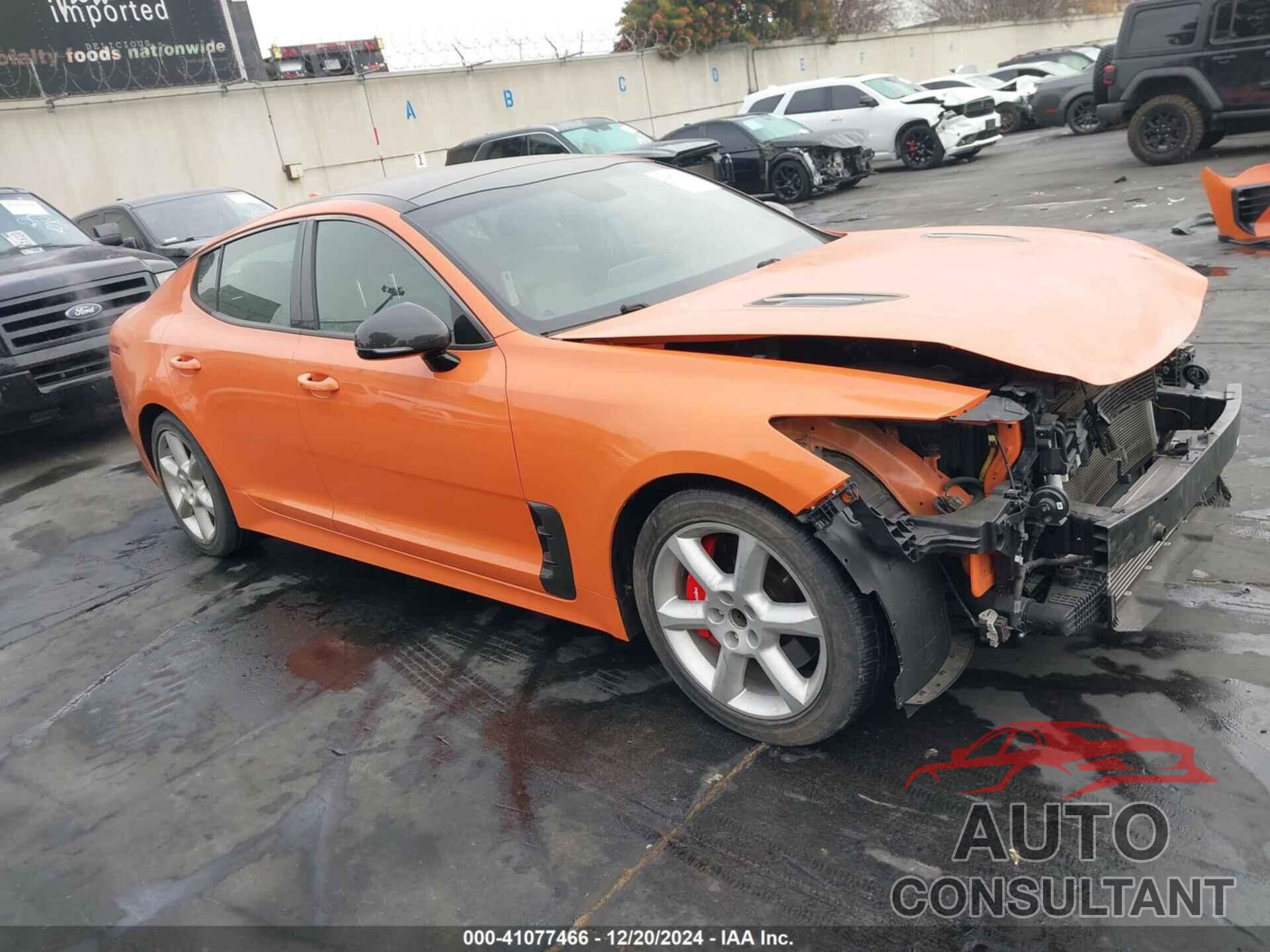 KIA STINGER 2019 - KNAE35LC1K6071057