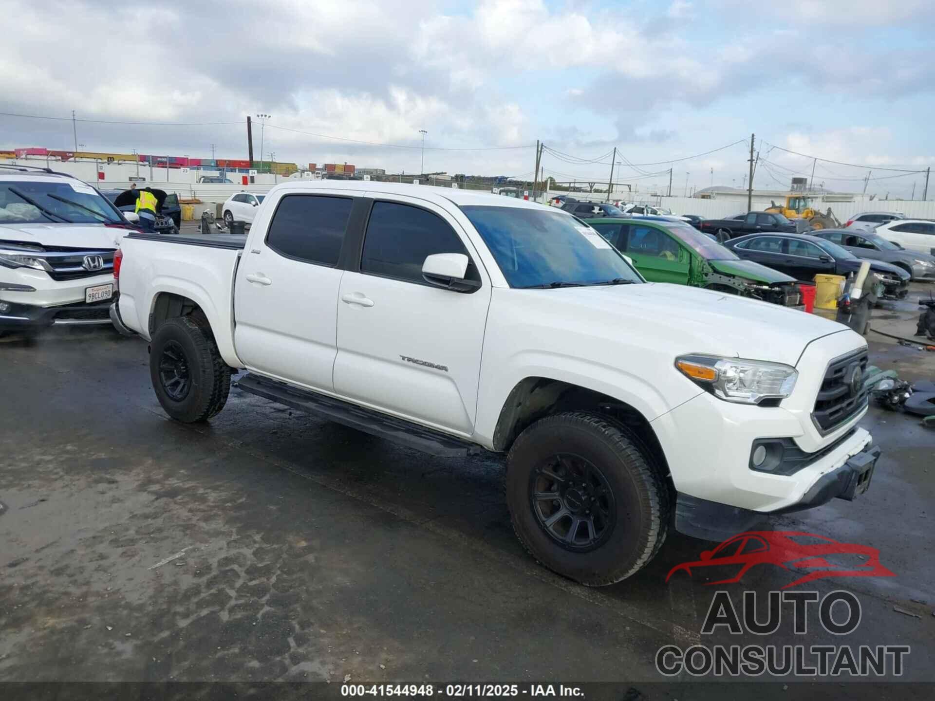 TOYOTA TACOMA 2019 - 5TFAX5GN0KX141367