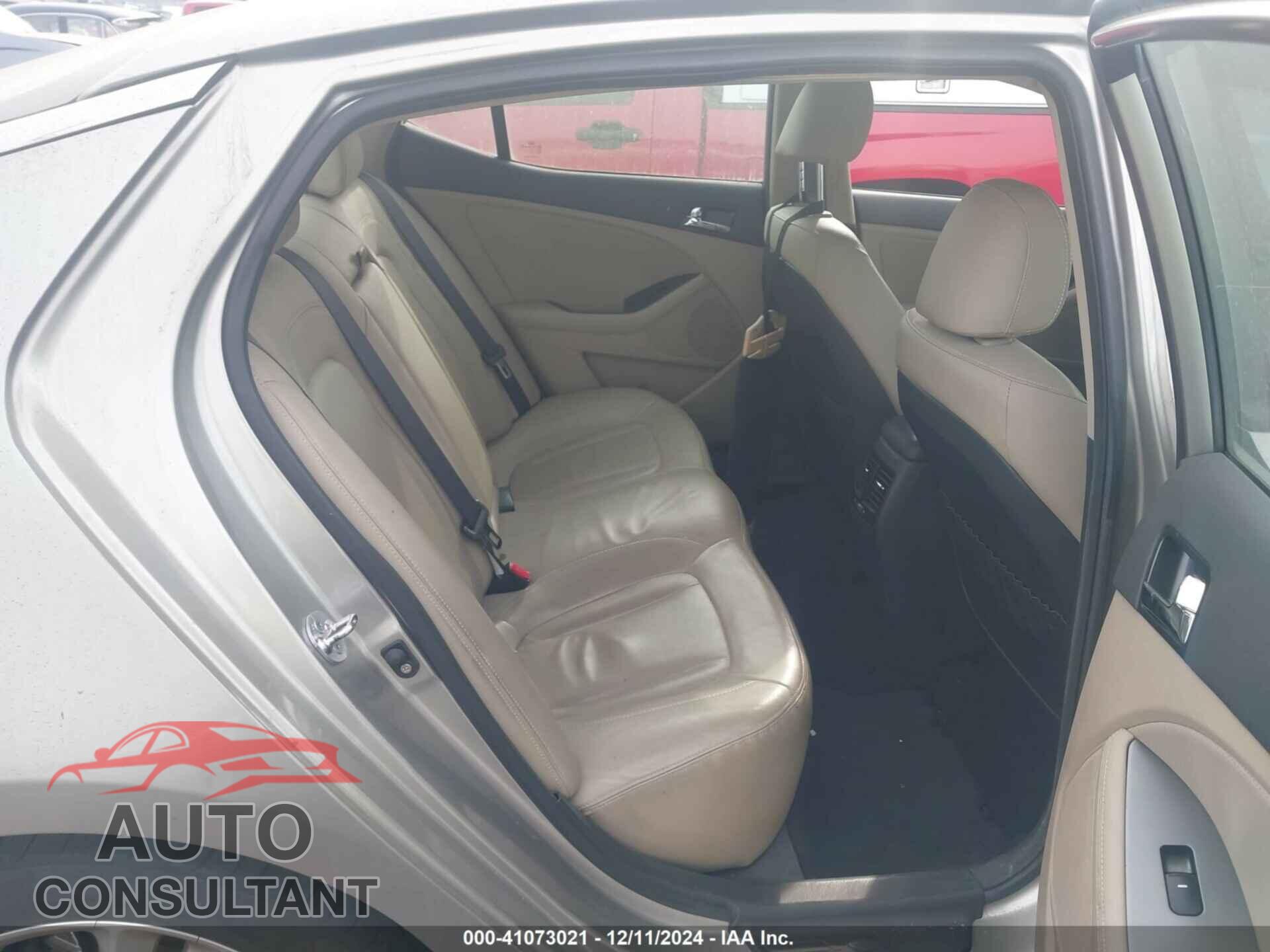 KIA OPTIMA 2011 - KNAGN4A74B5072664