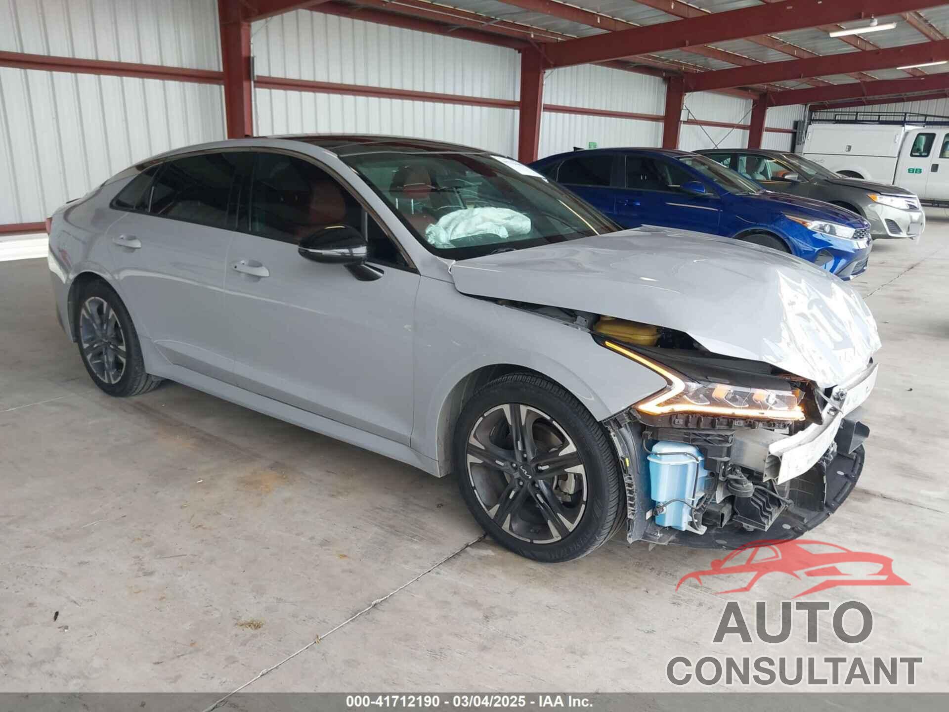 KIA K5 2022 - 5XXG64J28NG116895