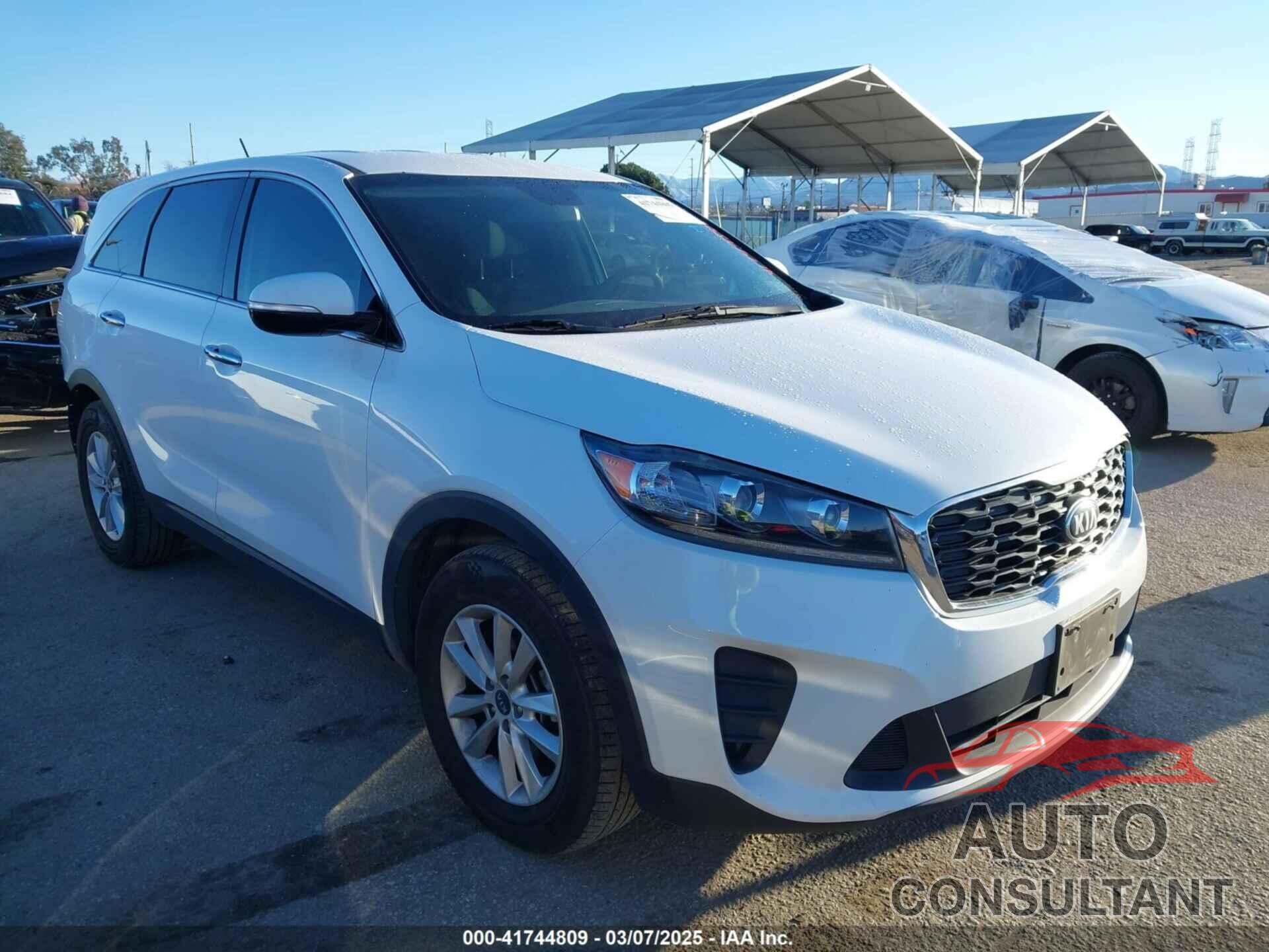 KIA SORENTO 2019 - 5XYPG4A32KG503133