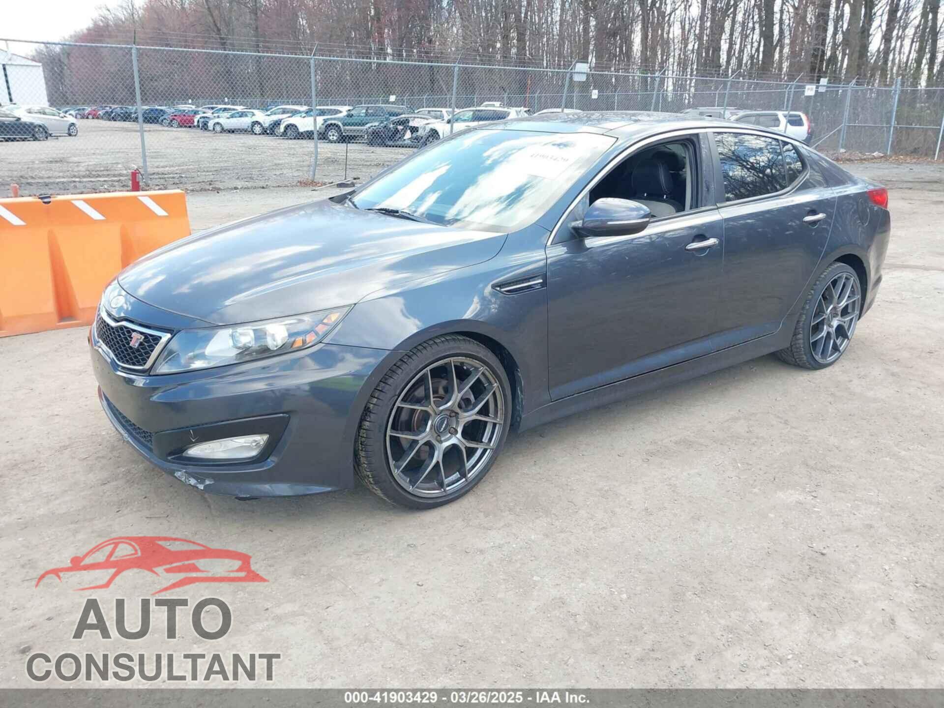 KIA OPTIMA 2011 - KNAGR4A62B5156381