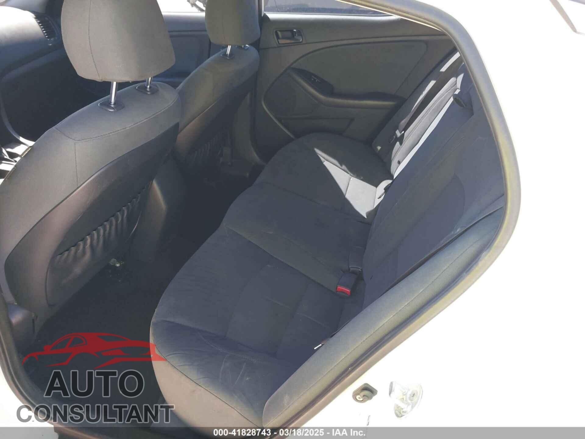 KIA OPTIMA 2015 - KNAGM4A70F5611306