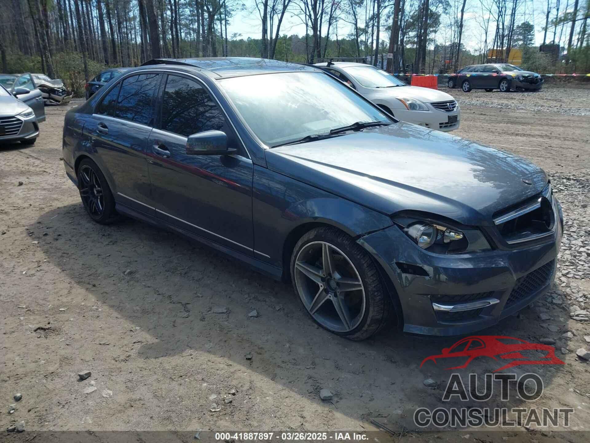 MERCEDES-BENZ C 2013 - WDDGF4HBXDR294024