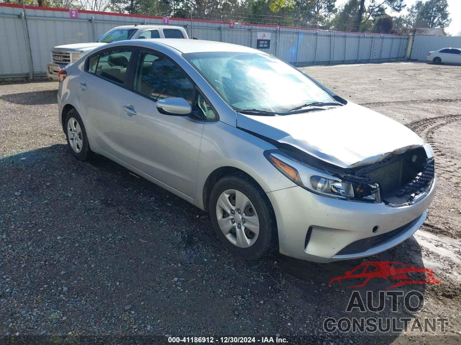 KIA FORTE 2018 - 3KPFL4A77JE197004