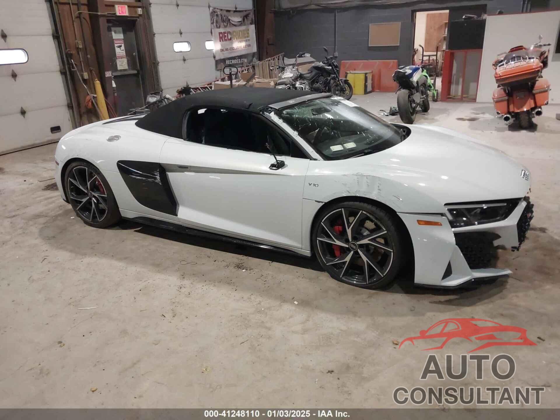 AUDI R8 SPYDER 2022 - WUACECFX1N7900184