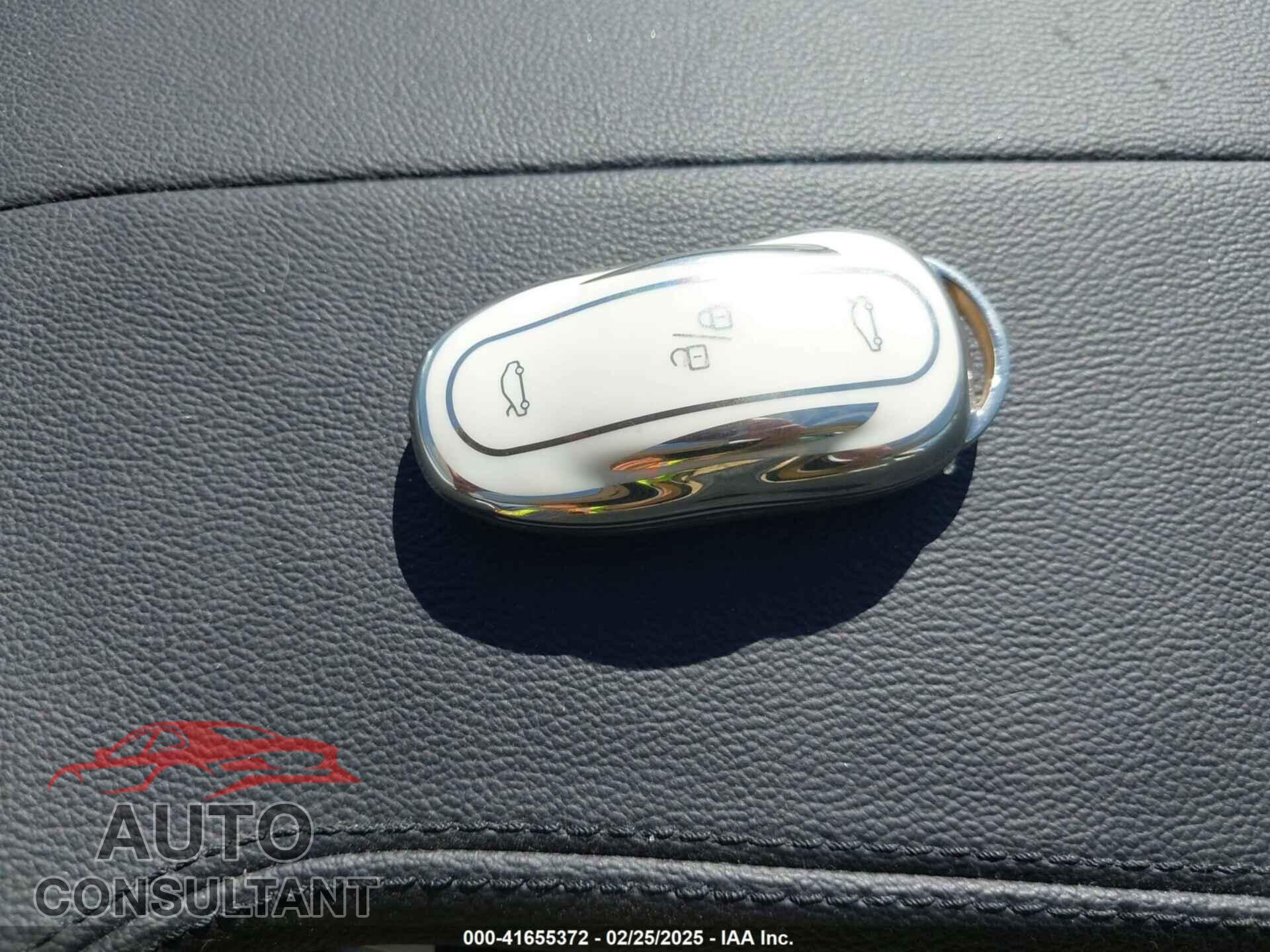 TESLA MODEL S 2013 - 5YJSA1CN2DFP28624