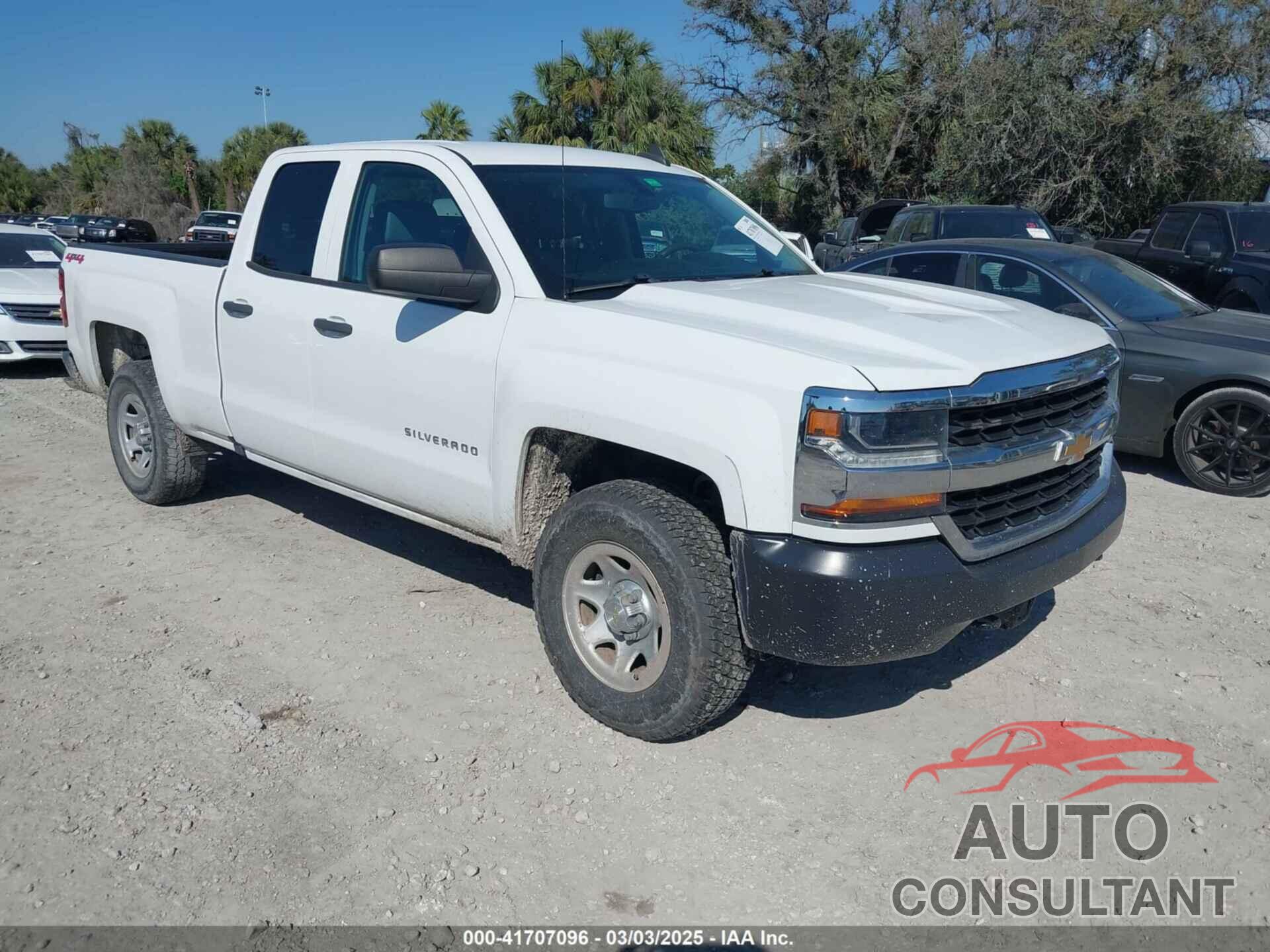 CHEVROLET SILVERADO 1500 LD 2019 - 2GCVKNECXK1121058