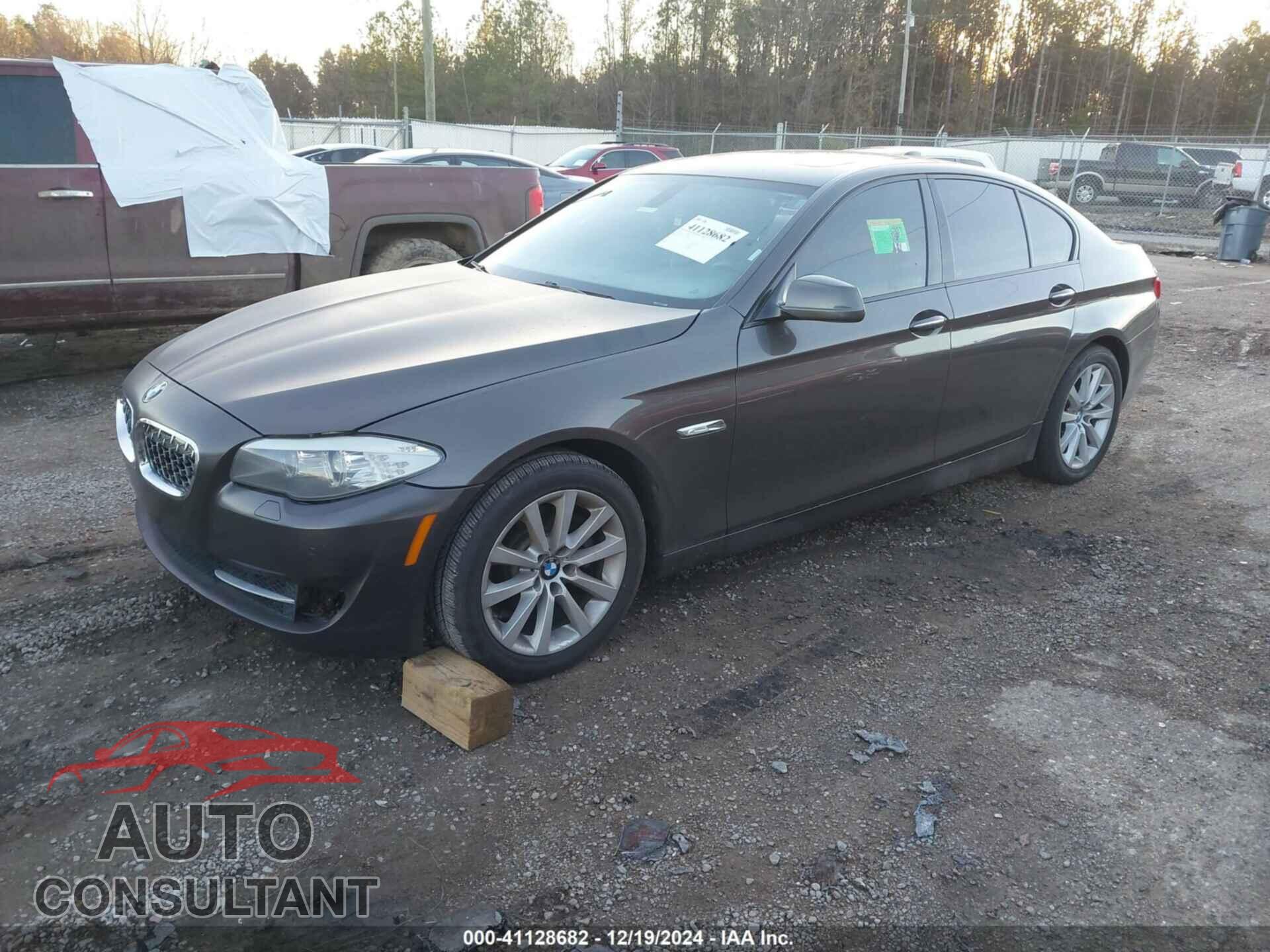 BMW 528I 2011 - WBAFR1C56BC744407