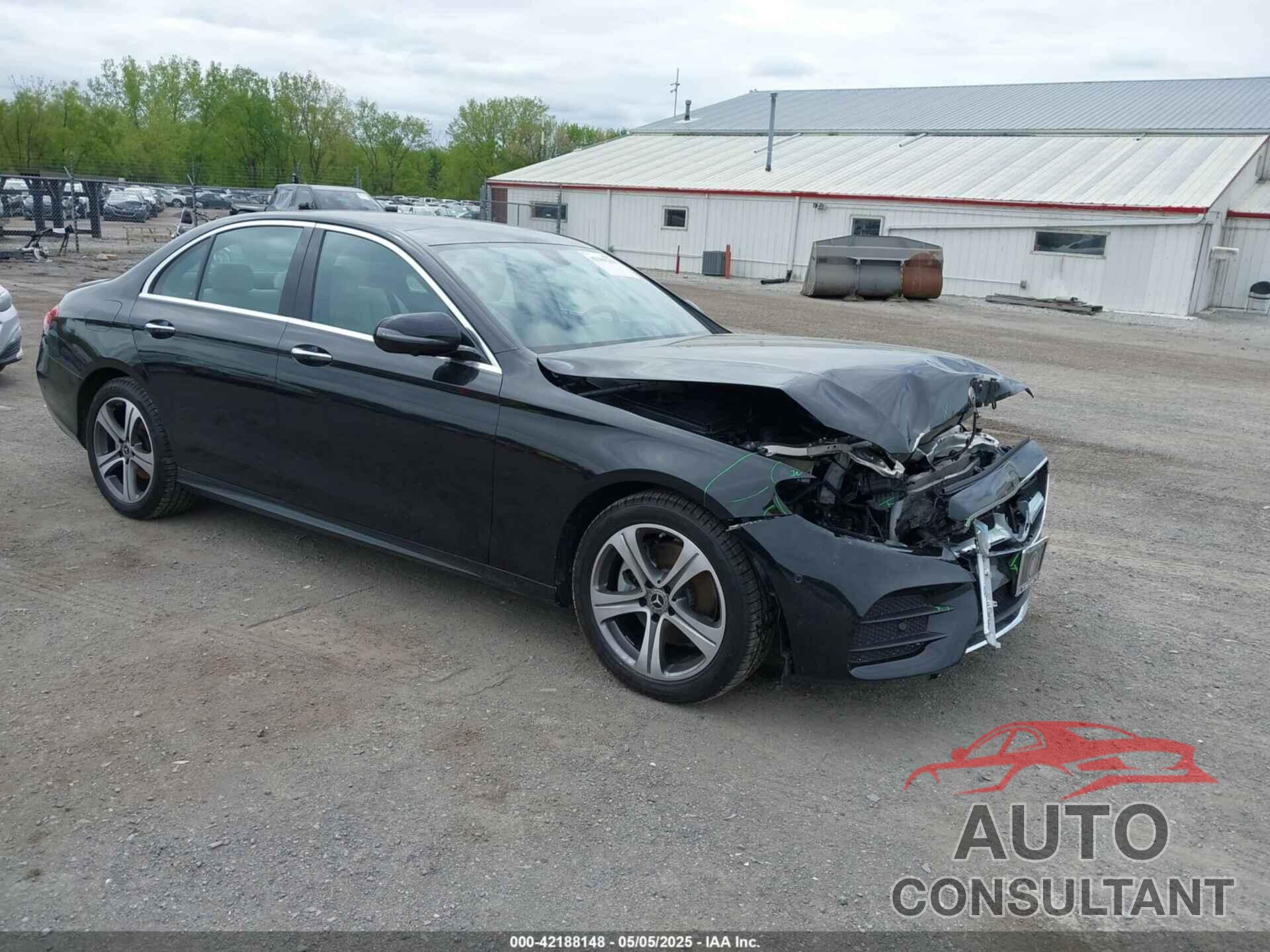 MERCEDES-BENZ E 300 2019 - WDDZF4KBXKA617193