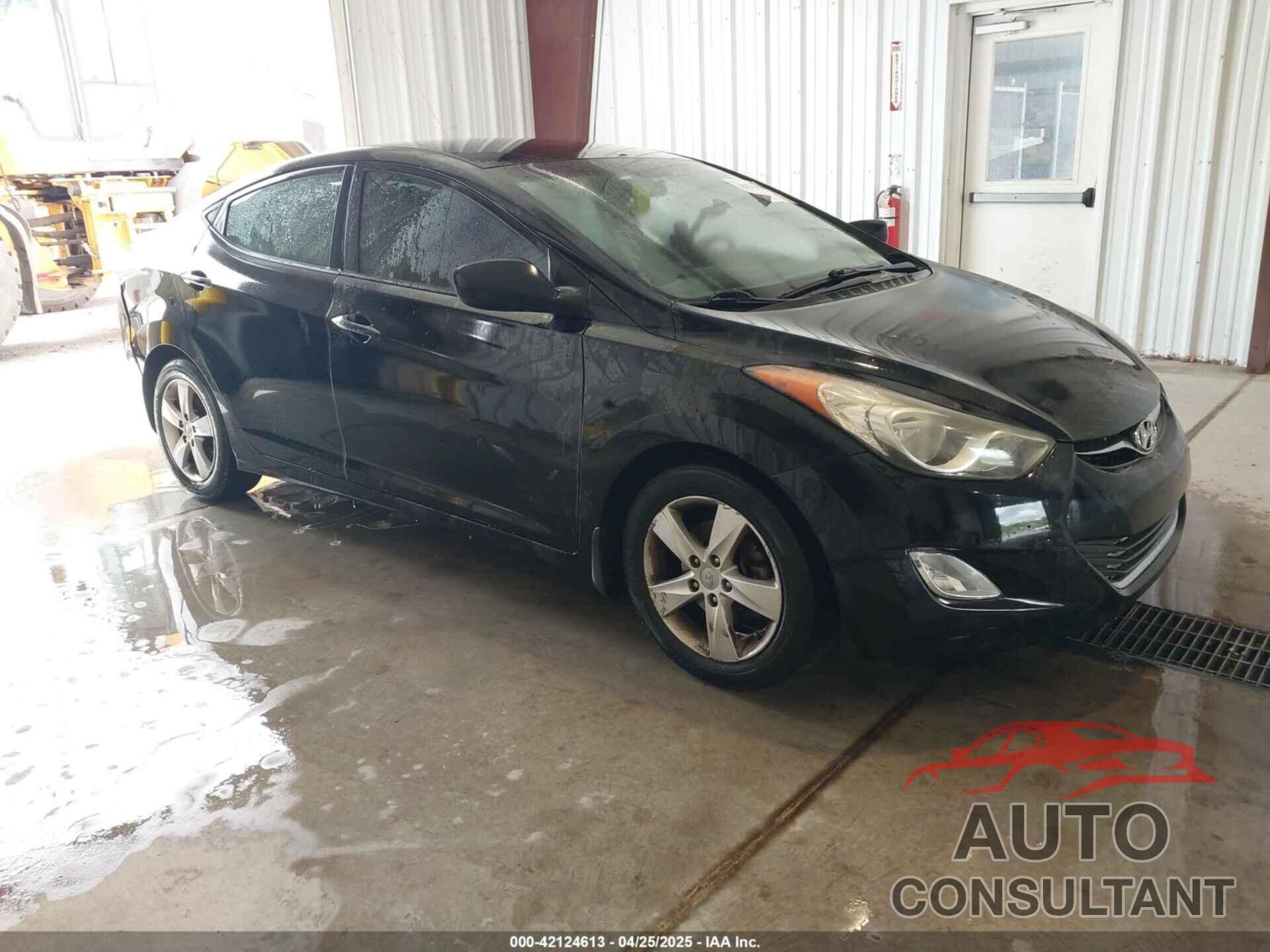 HYUNDAI ELANTRA 2013 - 5NPDH4AE0DH420815
