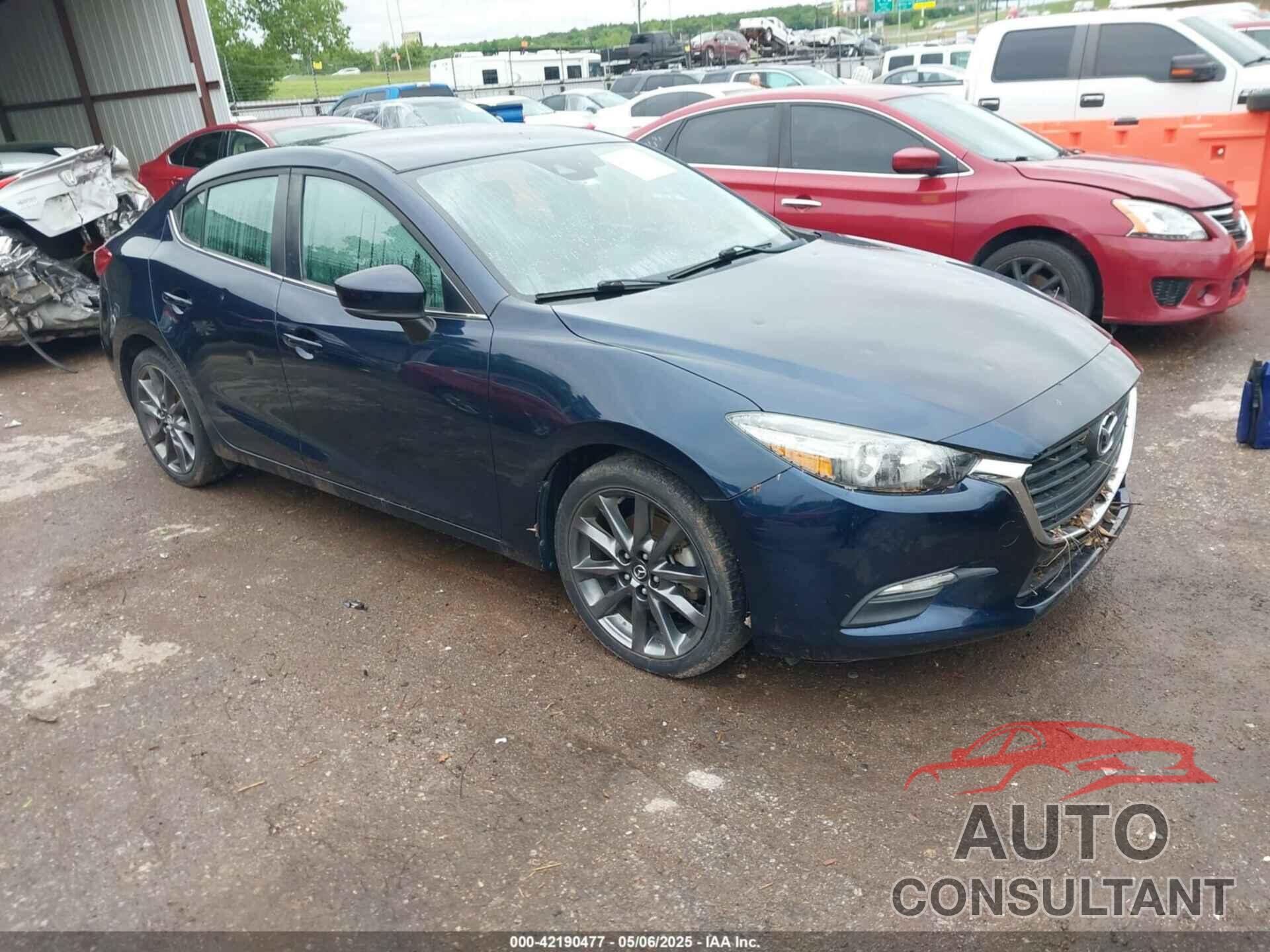 MAZDA MAZDA3 2018 - 3MZBN1V35JM271392