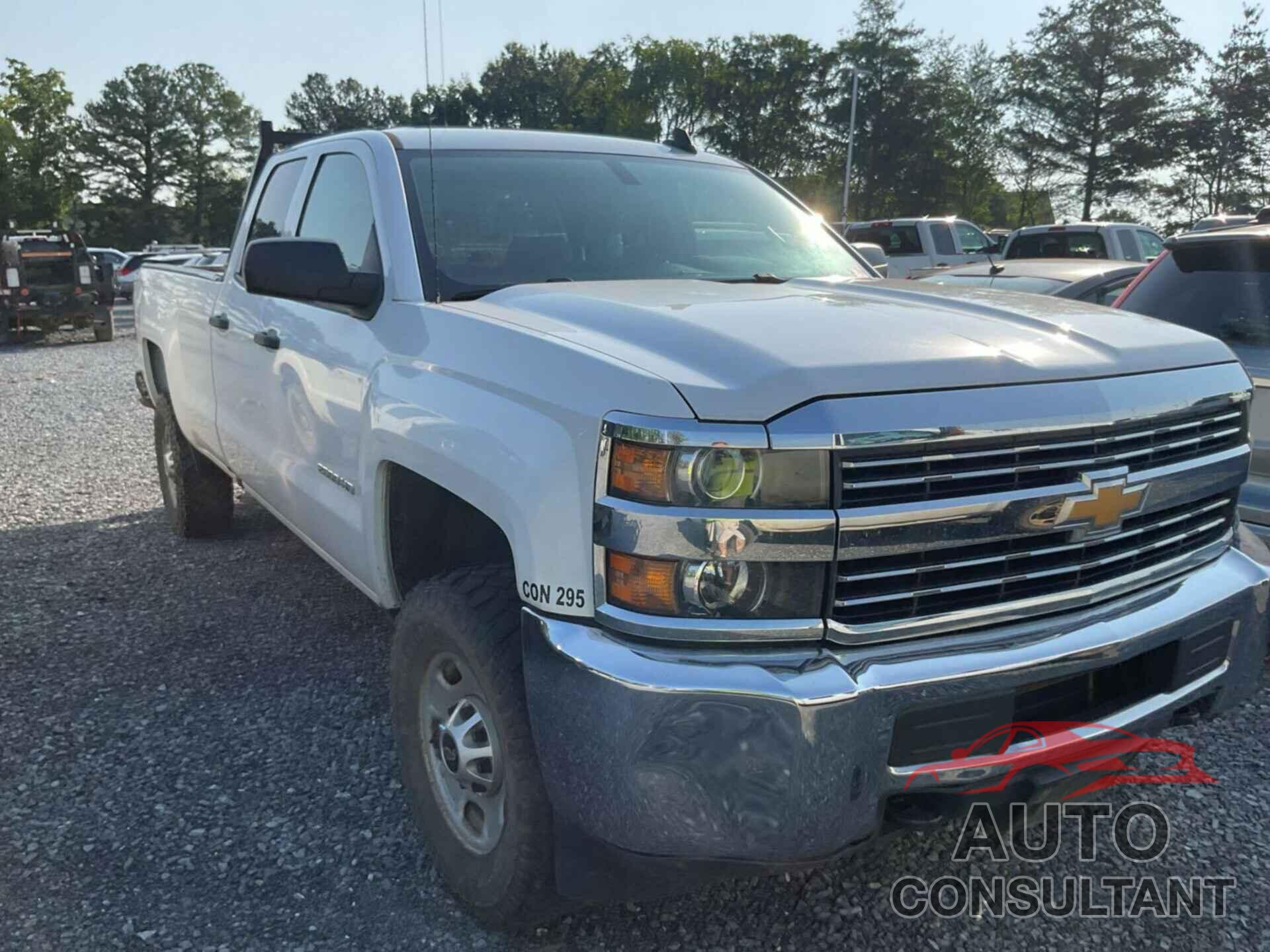 CHEVROLET SILVERADO 2500HD 2017 - 1GC2KUEG6HZ303839