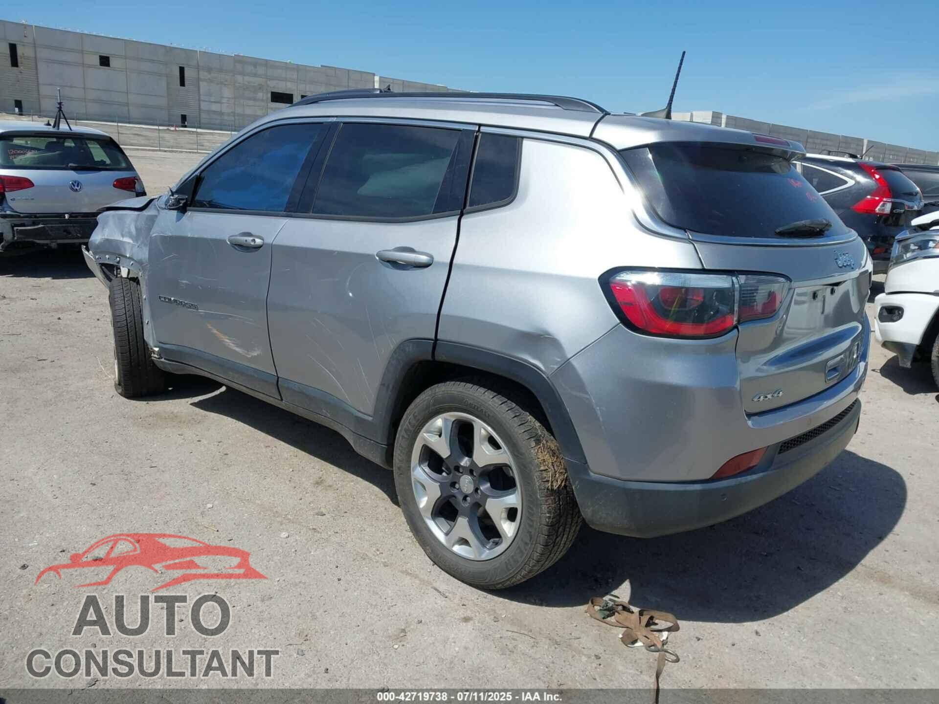 JEEP COMPASS 2018 - 3C4NJDCB5JT362059