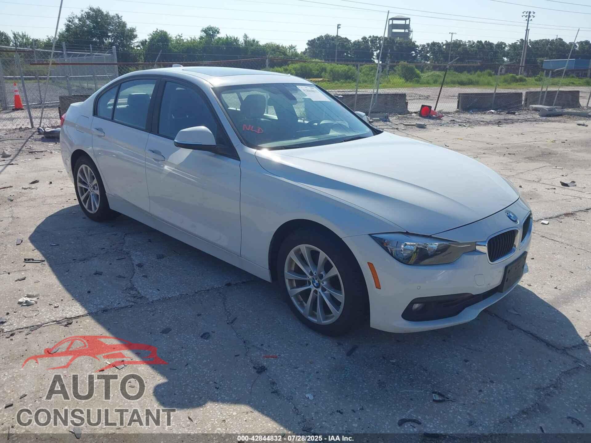 BMW 320I 2016 - WBA8E5G5XGNU20281