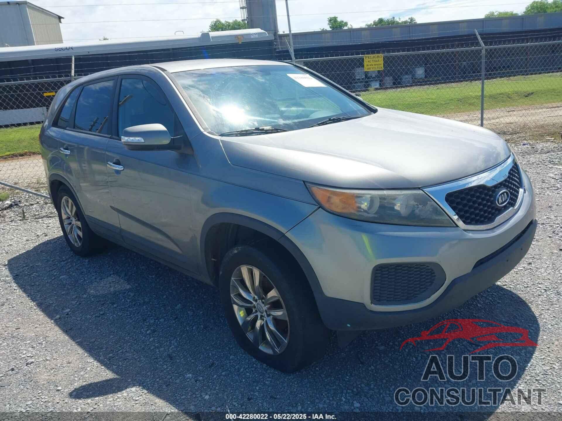 KIA SORENTO 2011 - 5XYKT3A14BG146892