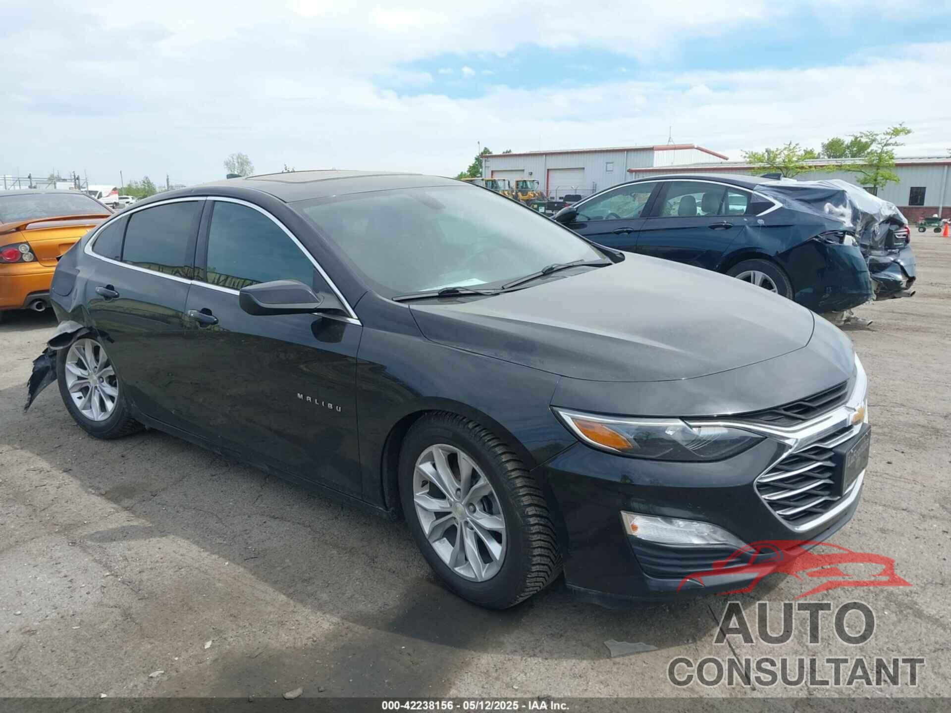 CHEVROLET MALIBU 2019 - 1G1ZD5ST5KF144829