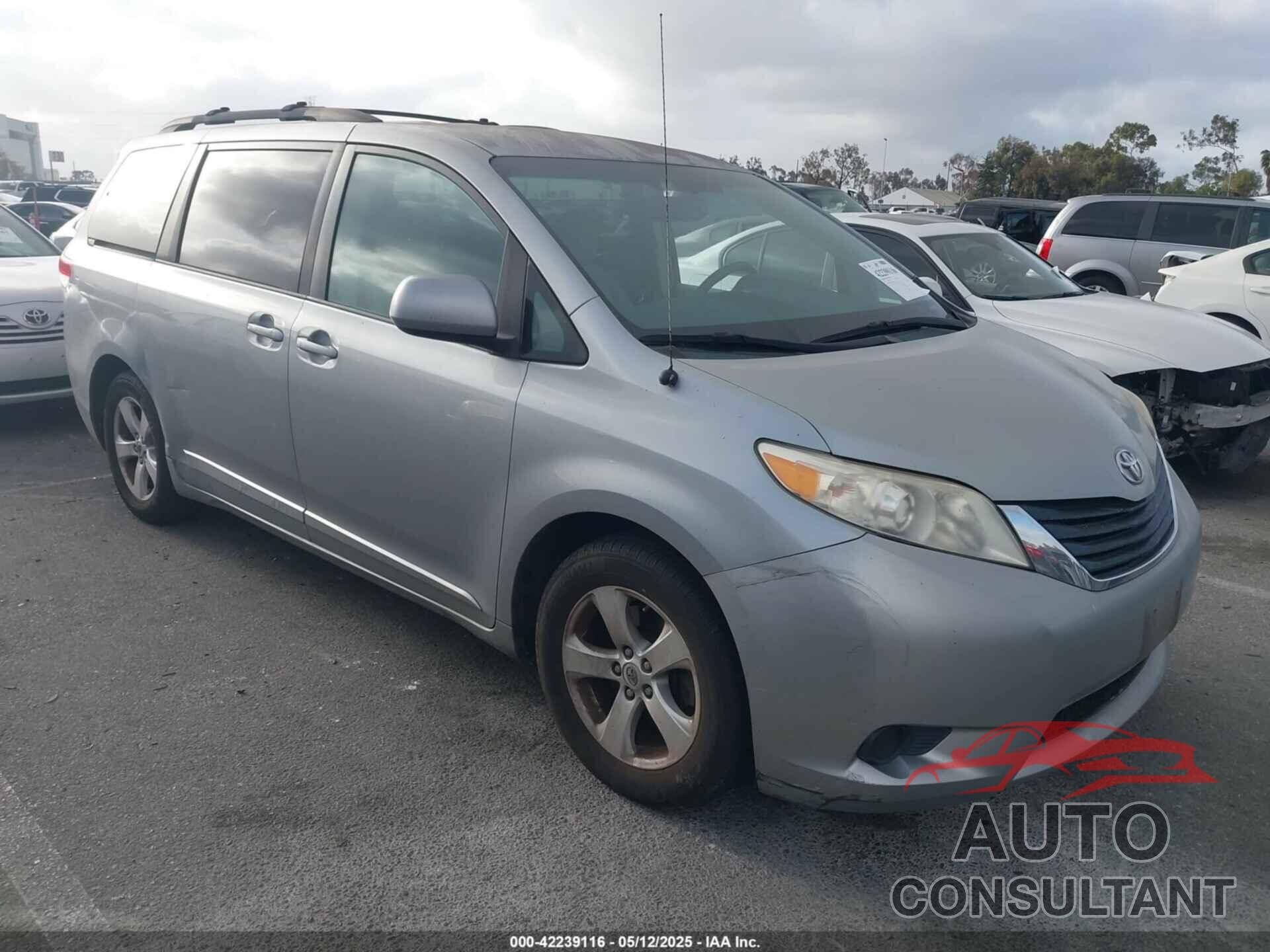 TOYOTA SIENNA 2011 - 5TDKK3DC3BS062548