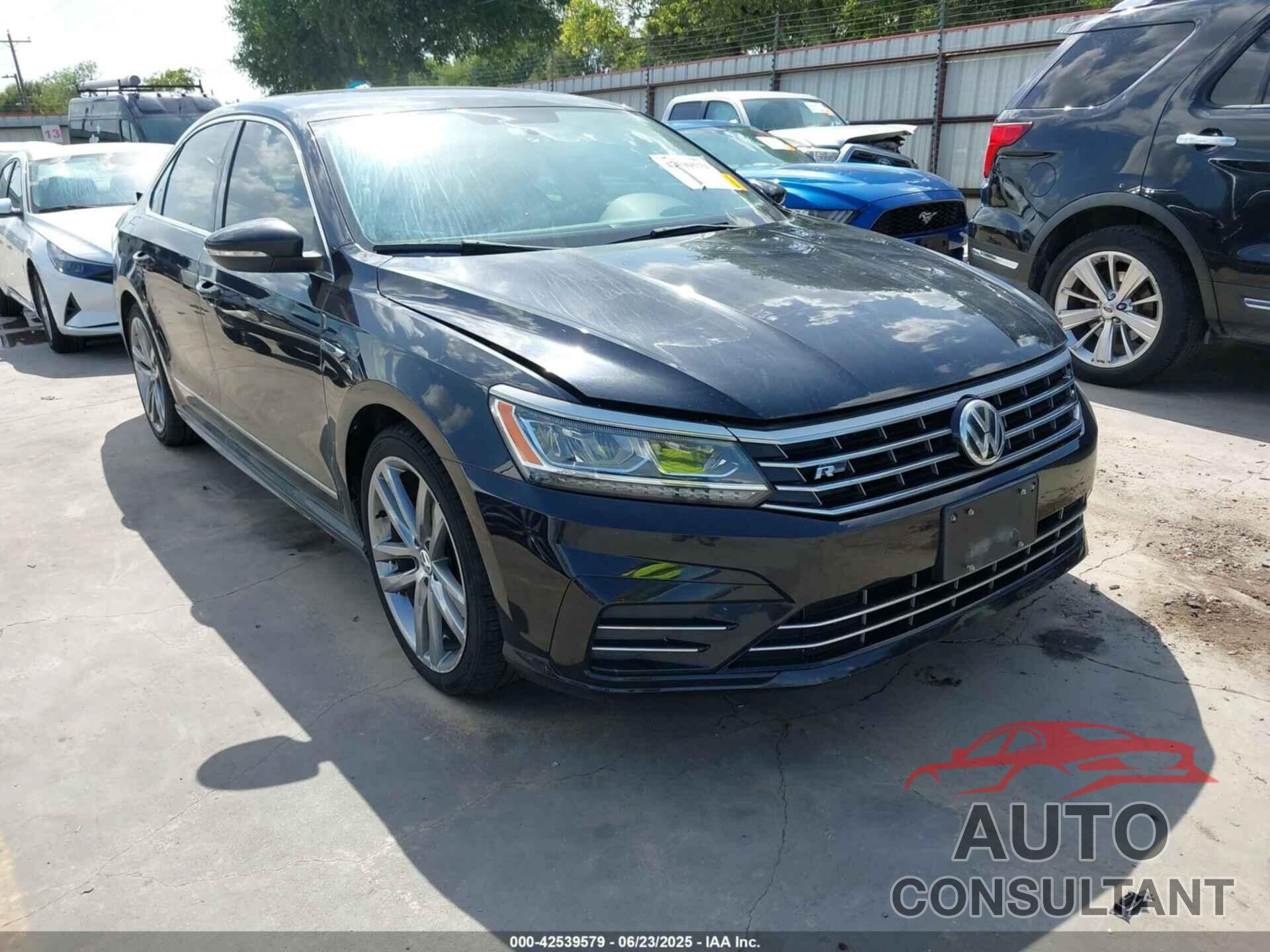 VOLKSWAGEN PASSAT 2017 - 1VWDT7A35HC025803