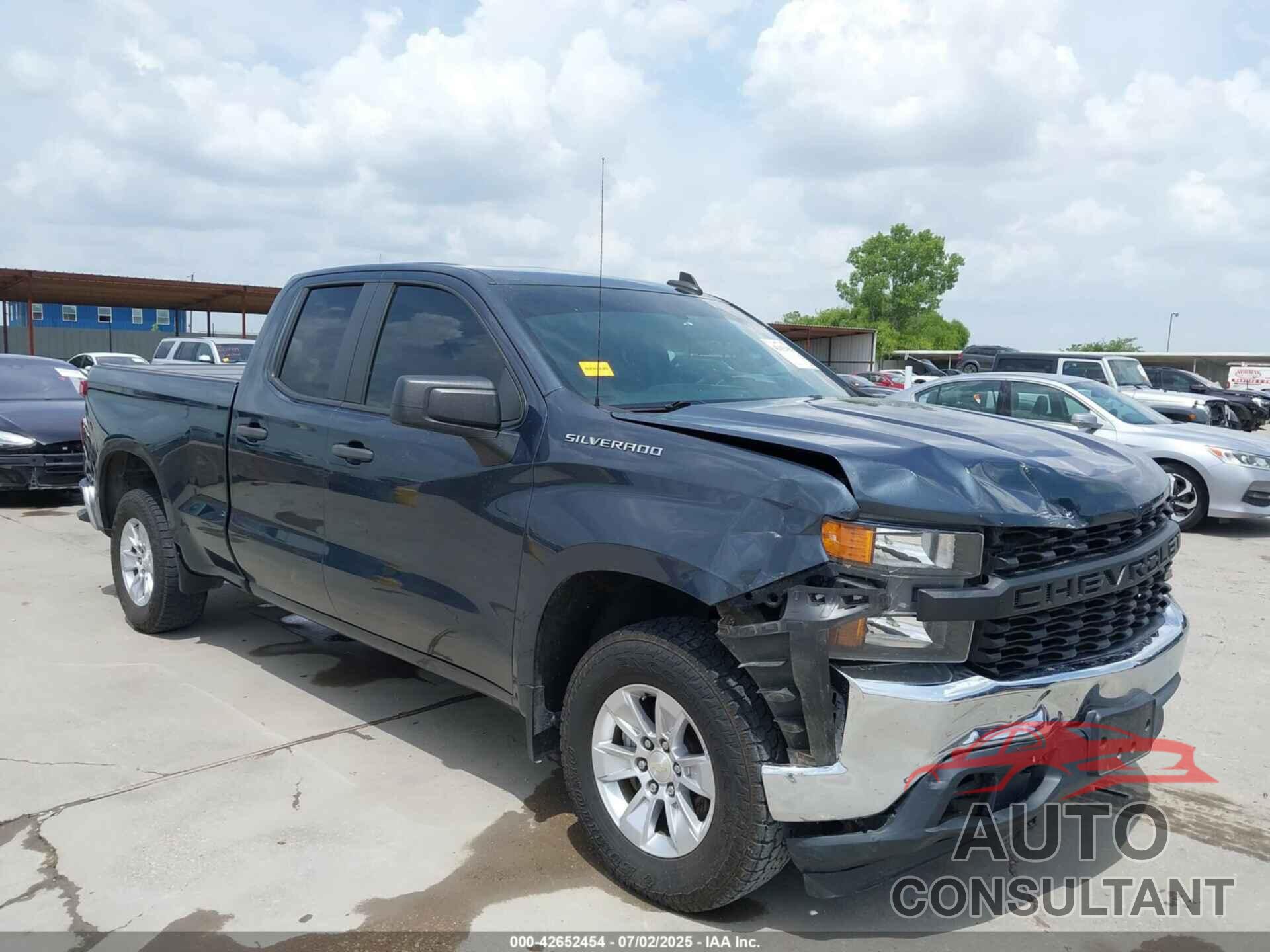 CHEVROLET SILVERADO 1500 2019 - 1GCRWAEH6KZ313031