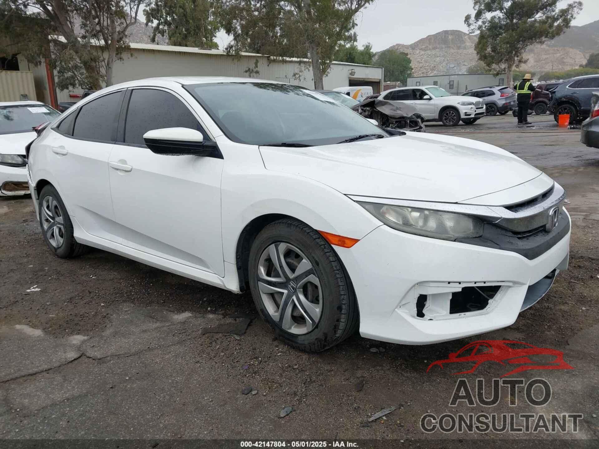 HONDA CIVIC 2018 - 2HGFC2F56JH608006