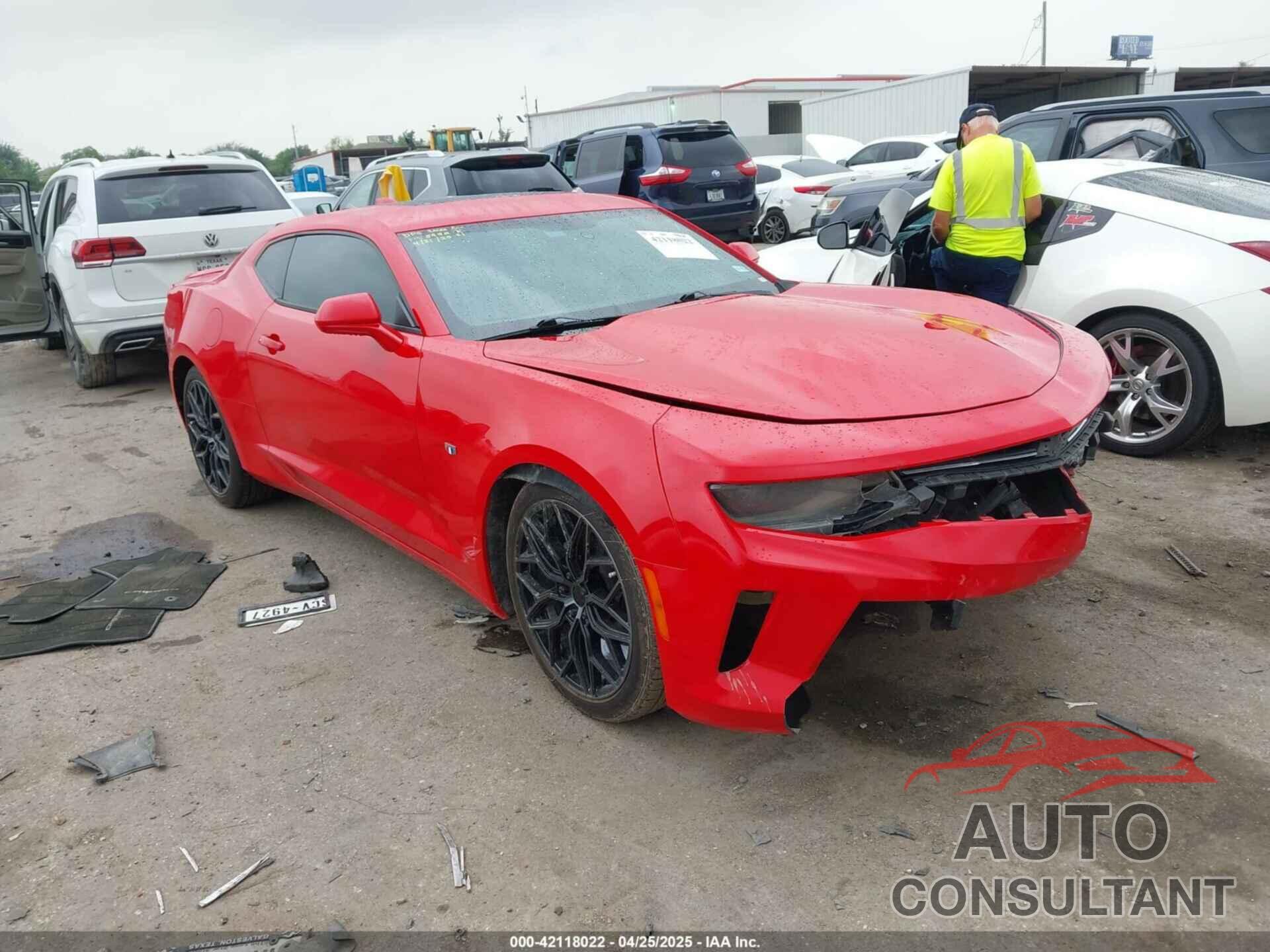 CHEVROLET CAMARO 2018 - 1G1FD1RS2J0175952