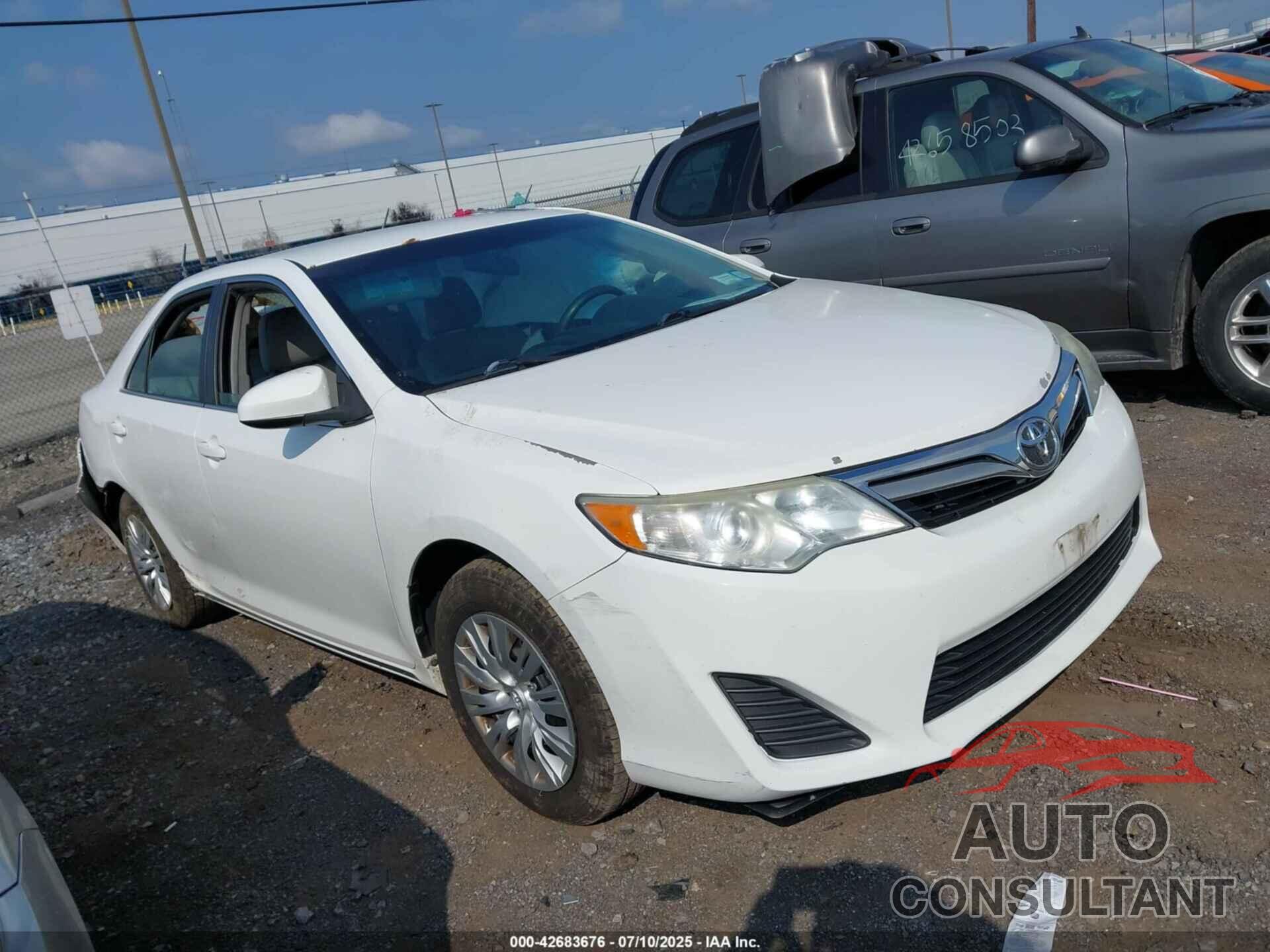 TOYOTA CAMRY 2014 - 4T4BF1FK6ER401723