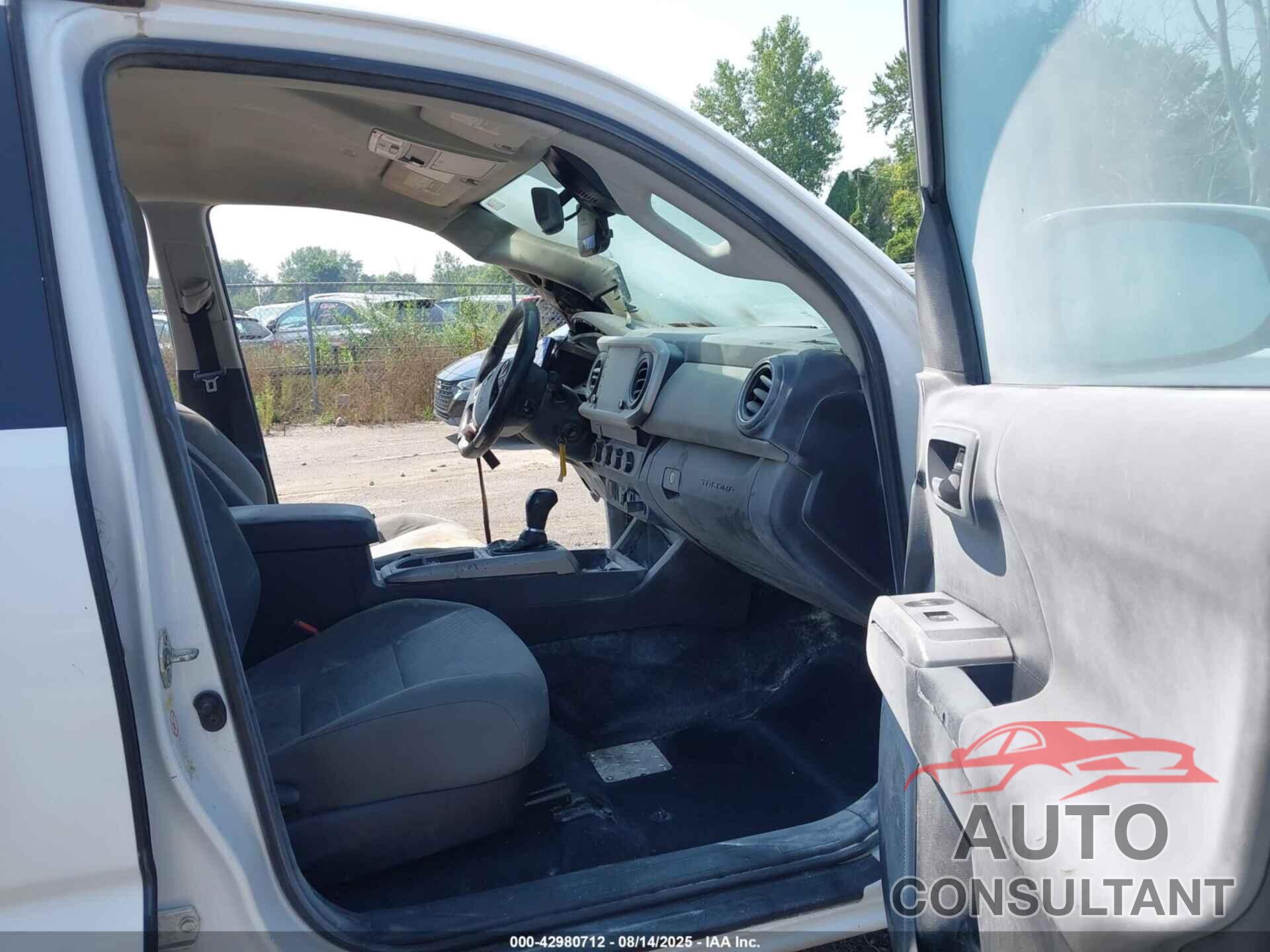 TOYOTA TACOMA 2020 - 3TMCZ5AN6LM292507