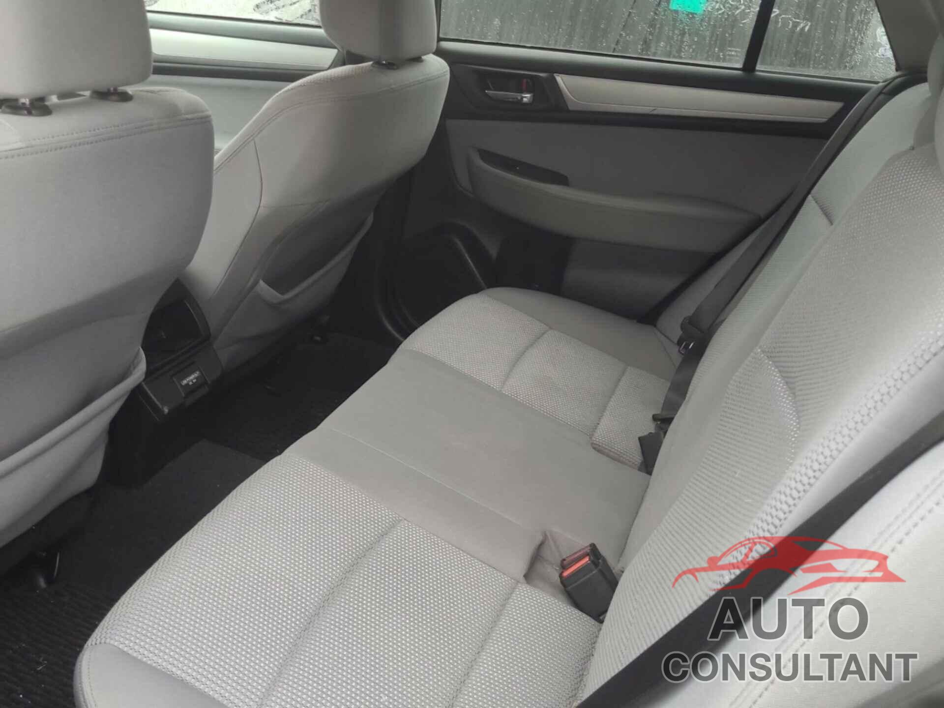 SUBARU OUTBACK 2018 - 4S4BSAFCXJ3233180