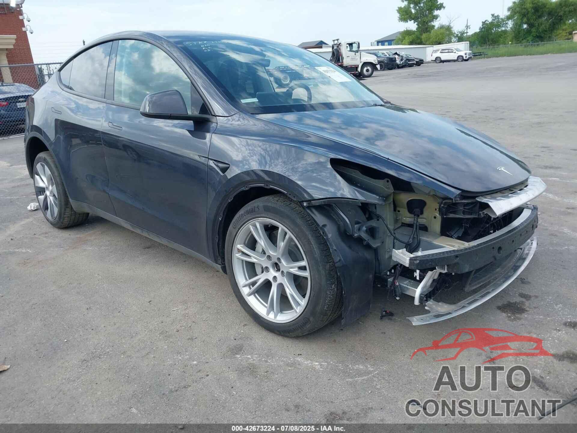 TESLA MODEL Y 2024 - 7SAYGDEE4RF986192